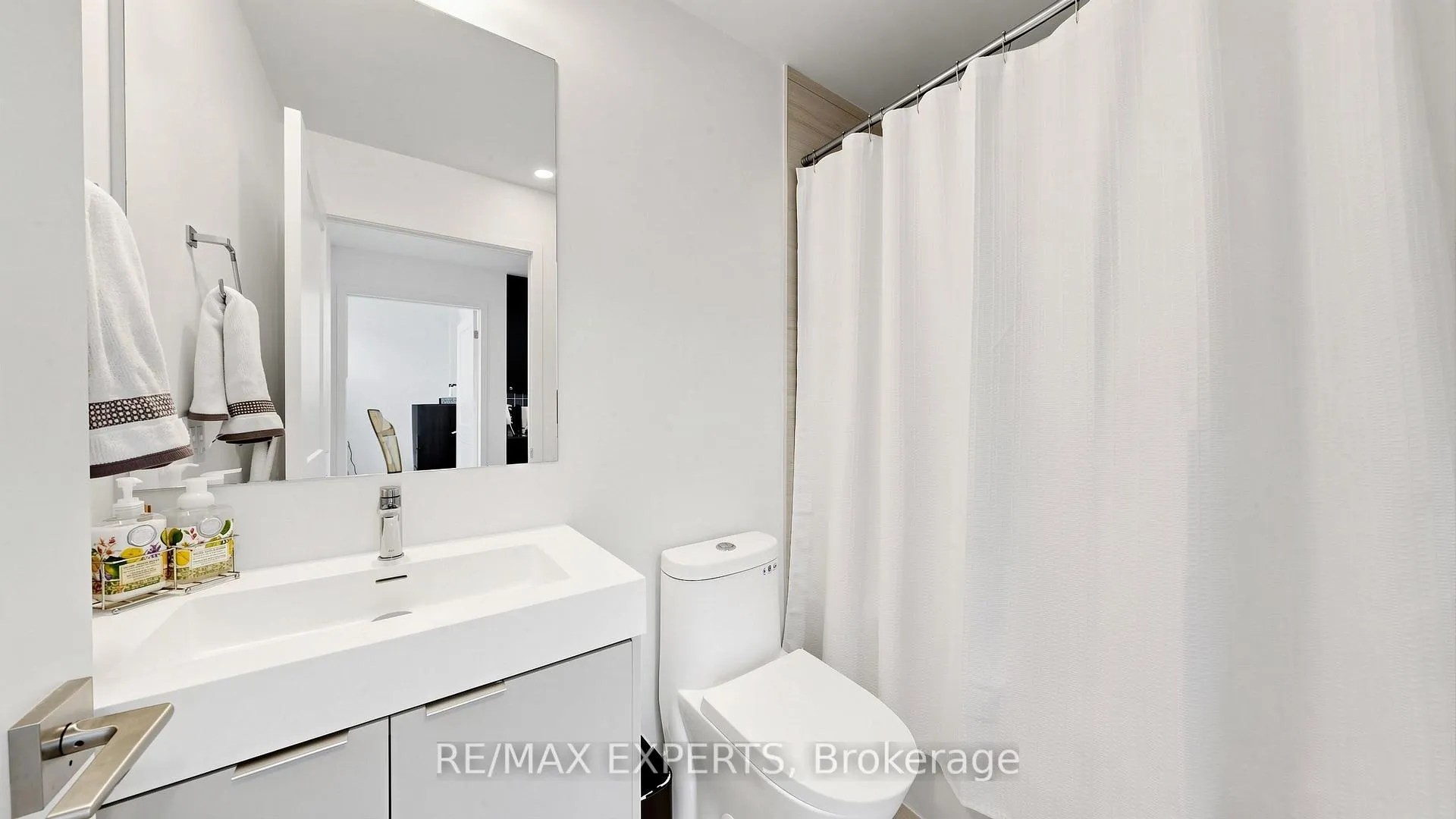 Photo 17 of Unit 618, 498 Caldari Road, Vaughan, Concord — HOMEH