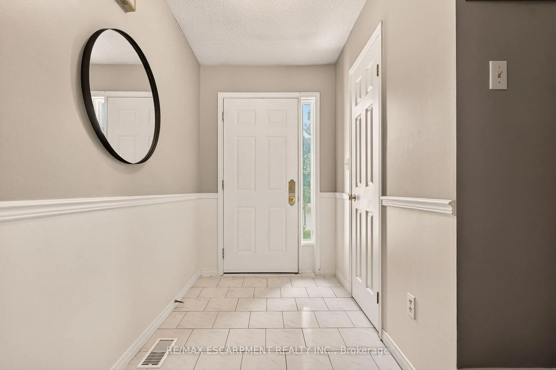 Photo 3 of Unit 31, 1675 Upper Gage Avenue, Hamilton, Allison — HOMEH