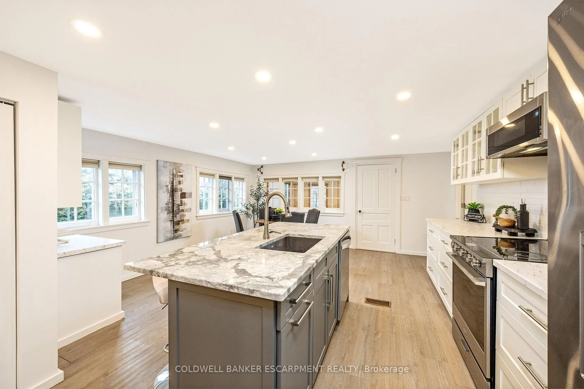 Photo 14 of 14 Laurine Avenue, Guelph, St. George's — HOMEH