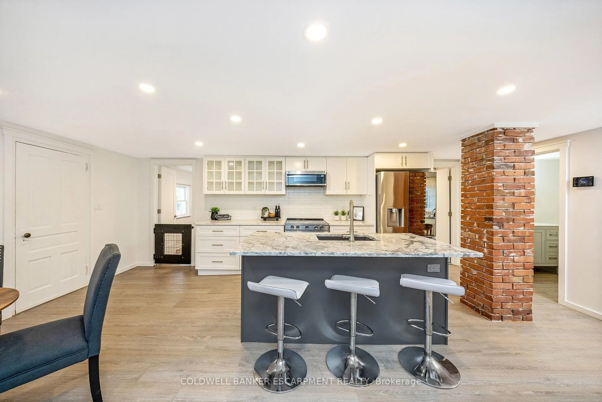 Photo 15 of 14 Laurine Avenue, Guelph, St. George's — HOMEH