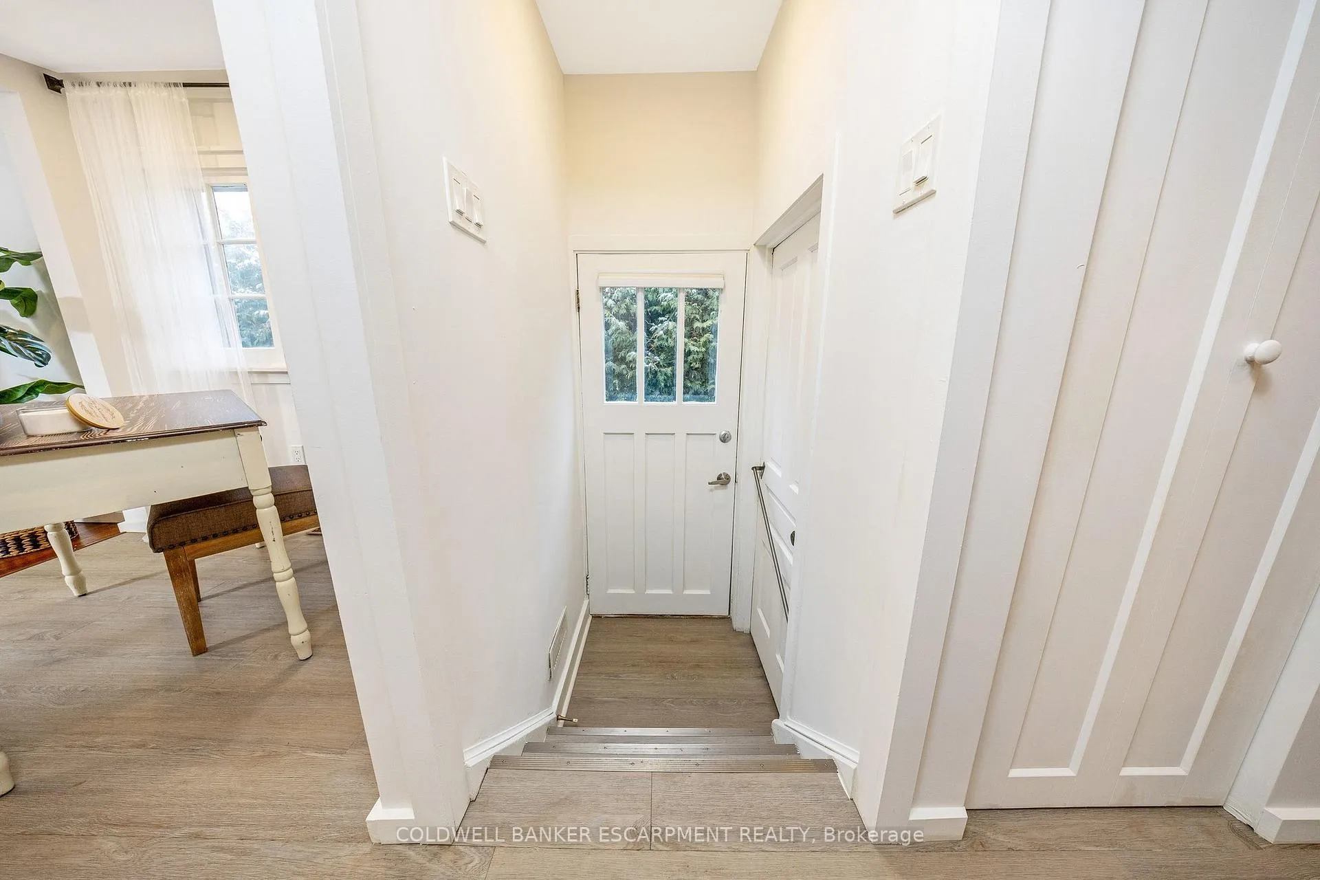 Photo 21 of 14 Laurine Avenue, Guelph, St. George's — HOMEH