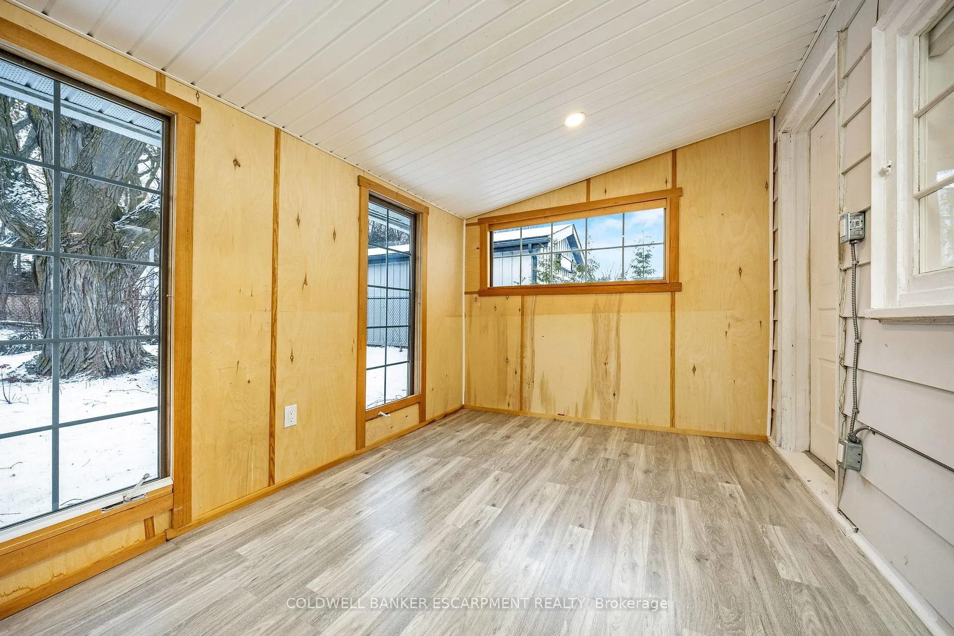 Photo 23 of 14 Laurine Avenue, Guelph, St. George's — HOMEH