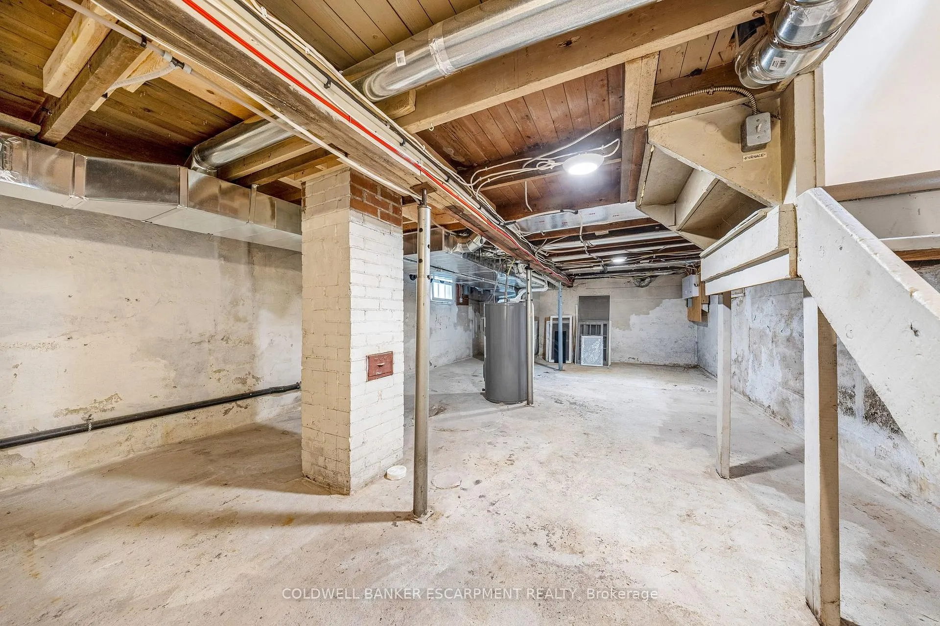 Photo 24 of 14 Laurine Avenue, Guelph, St. George's — HOMEH