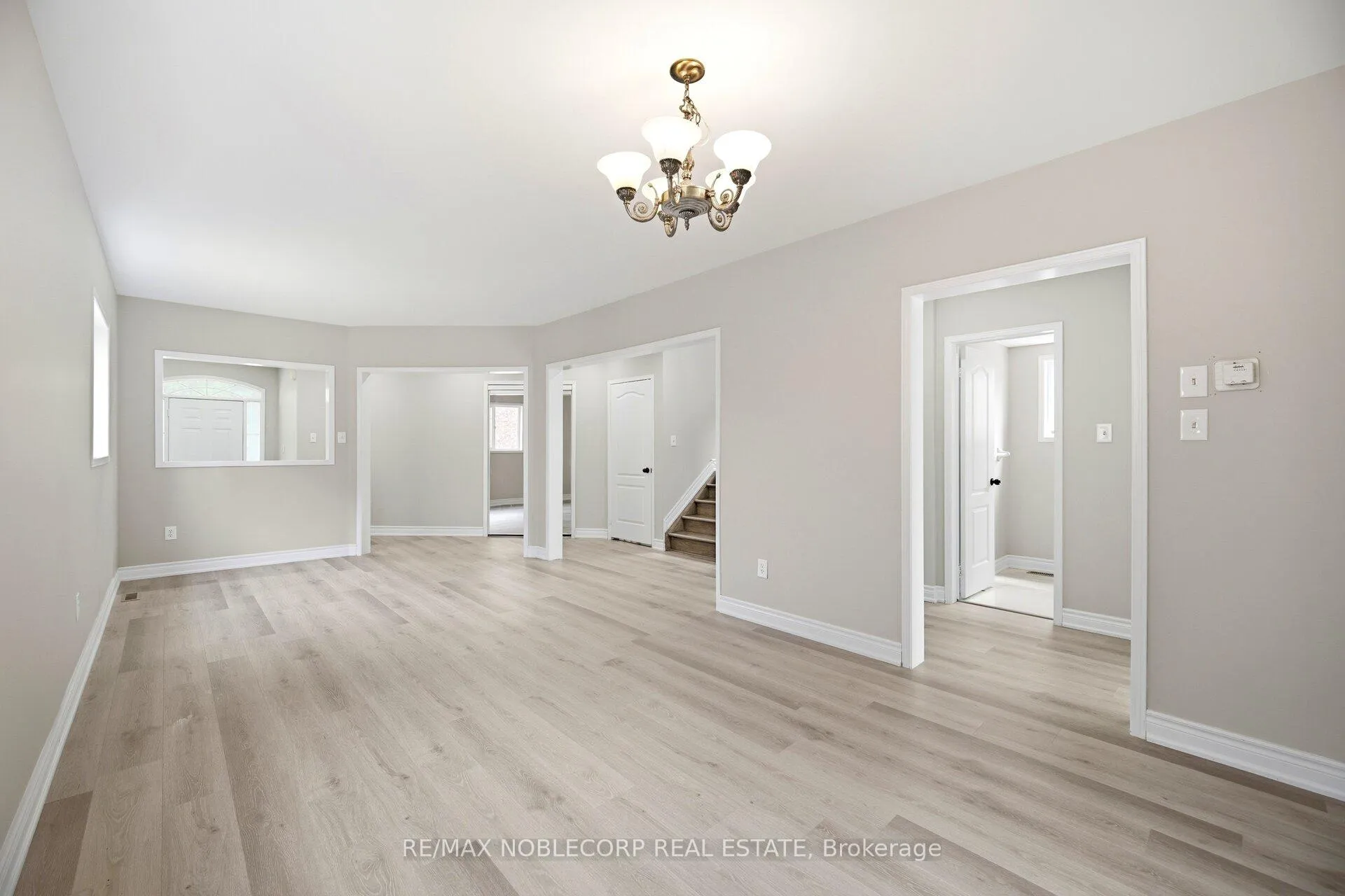 Photo 10 of Unit Upper, 22 Gold Hill Road, Brampton, Fletcher's Creek Village — HOMEH