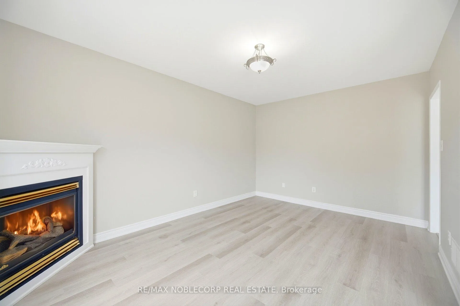 Photo 16 of Unit Upper, 22 Gold Hill Road, Brampton, Fletcher's Creek Village — HOMEH