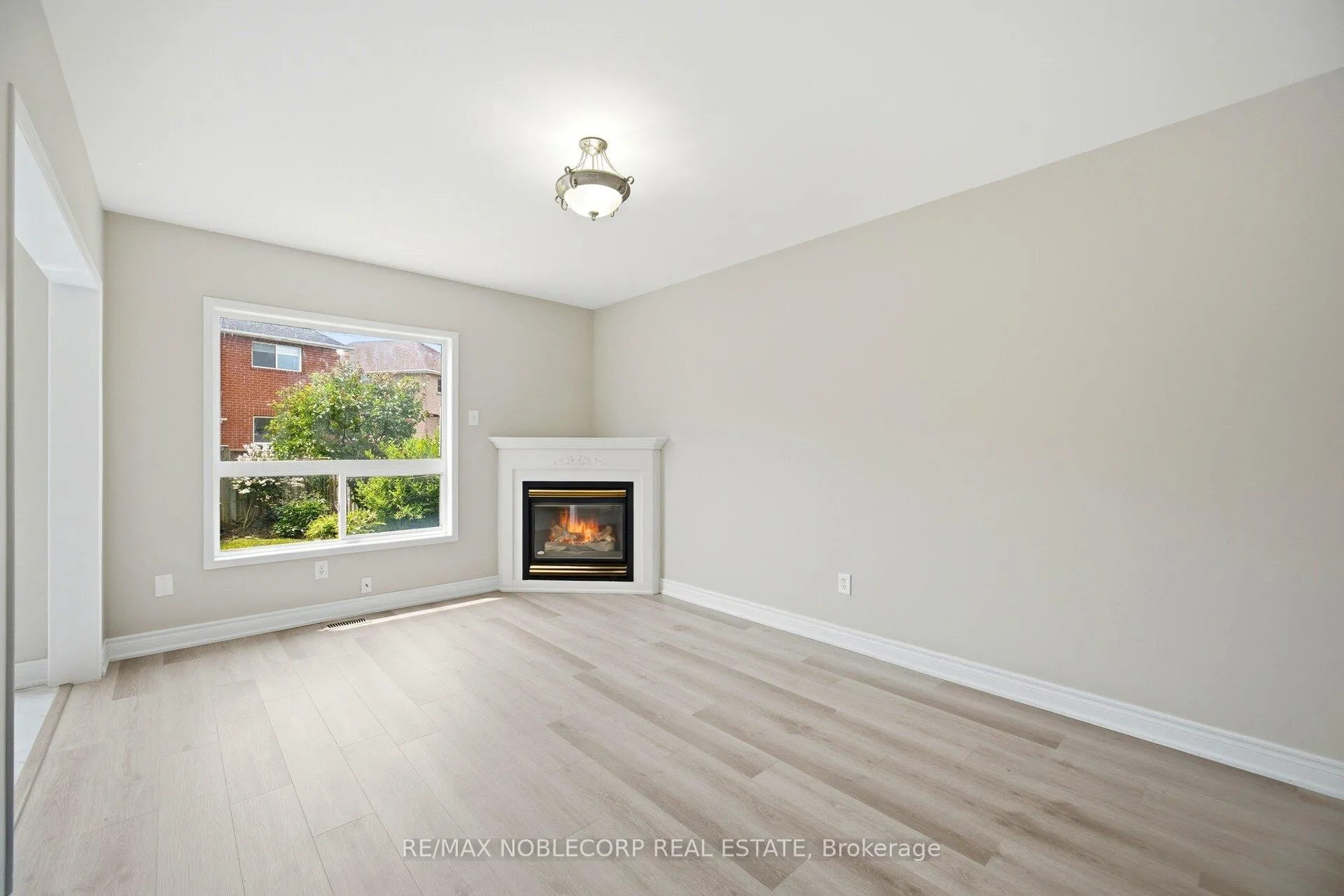 Photo 17 of Unit Upper, 22 Gold Hill Road, Brampton, Fletcher's Creek Village — HOMEH