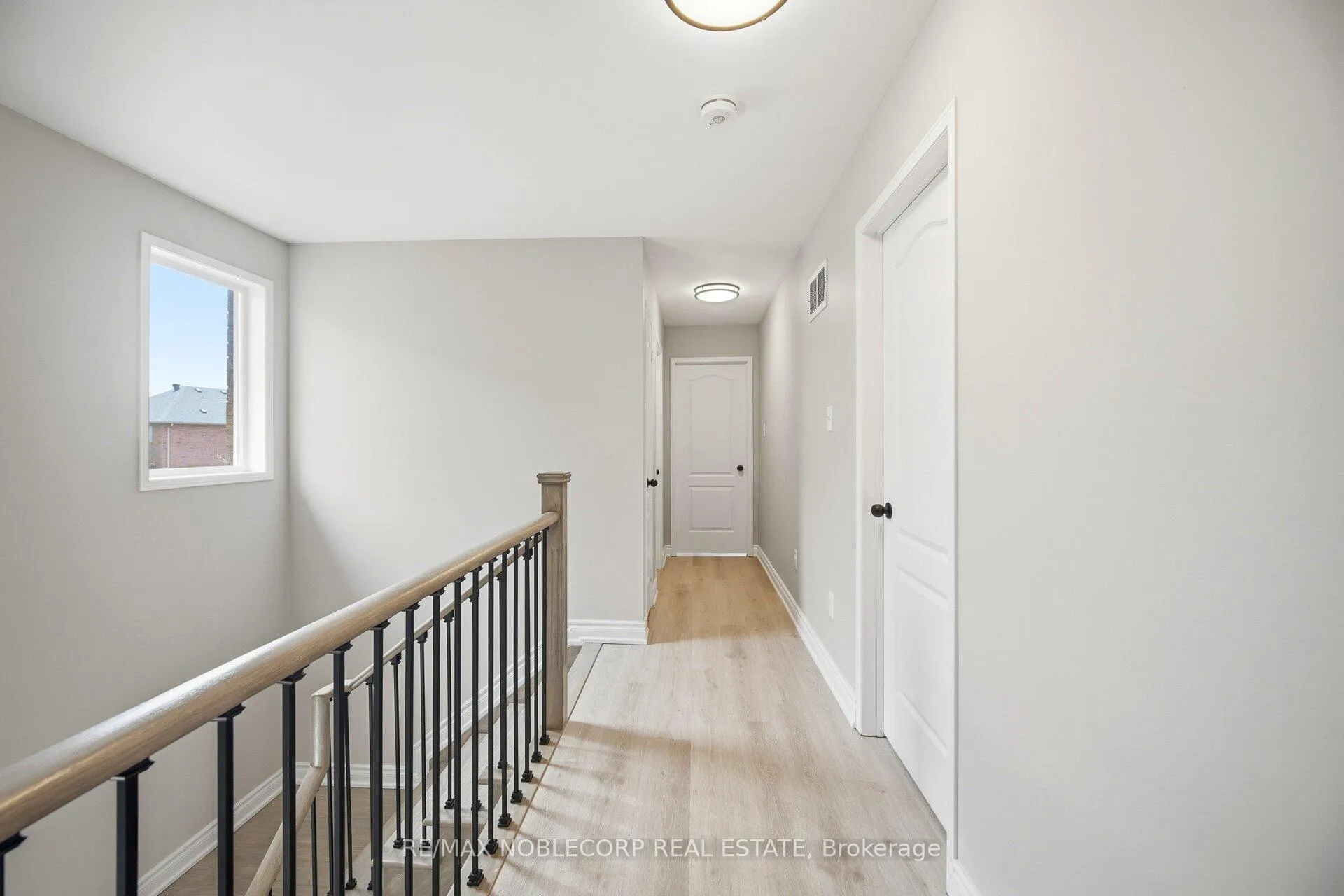 Photo 23 of Unit Upper, 22 Gold Hill Road, Brampton, Fletcher's Creek Village — HOMEH