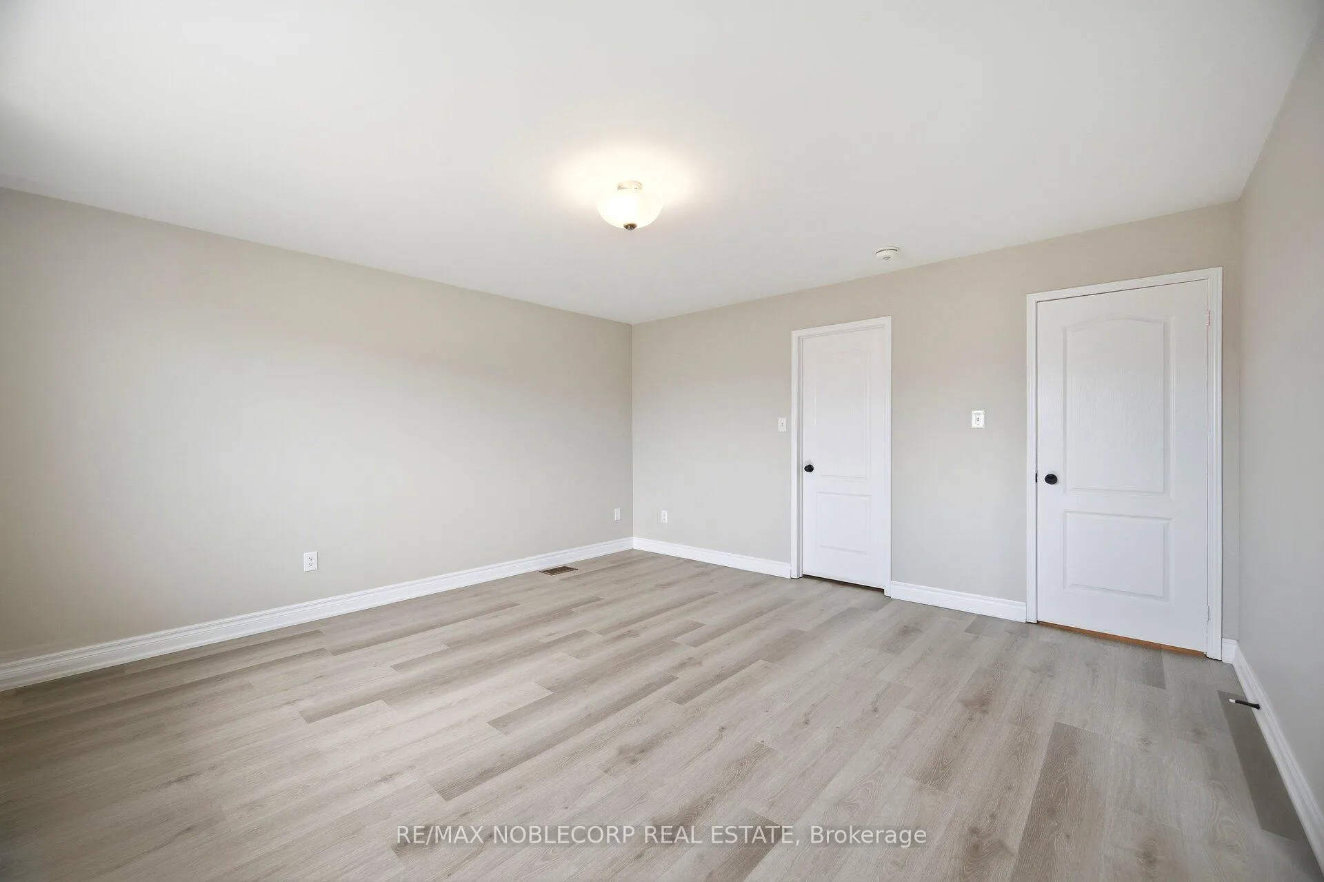 Photo 25 of Unit Upper, 22 Gold Hill Road, Brampton, Fletcher's Creek Village — HOMEH