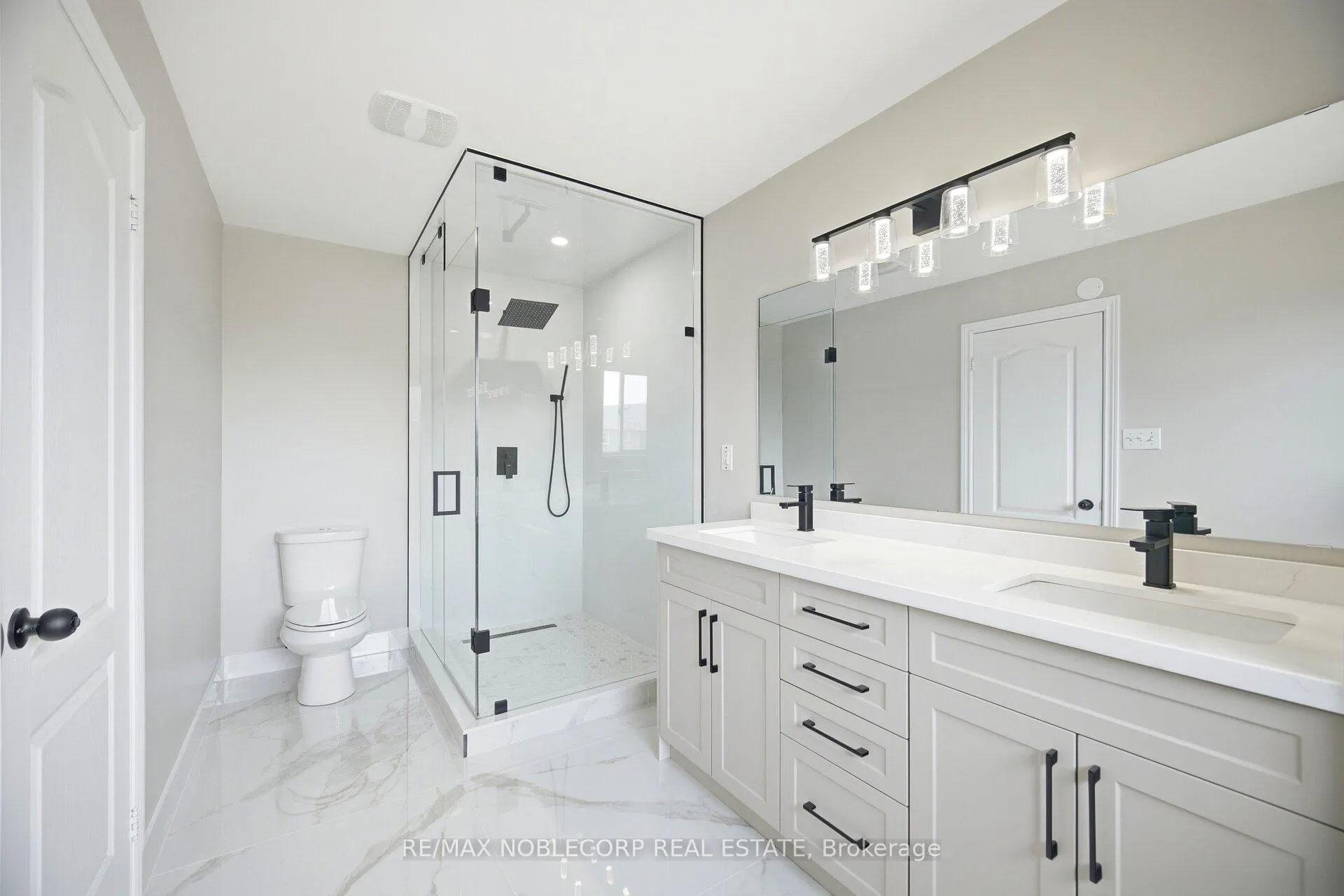 Photo 27 of Unit Upper, 22 Gold Hill Road, Brampton, Fletcher's Creek Village — HOMEH
