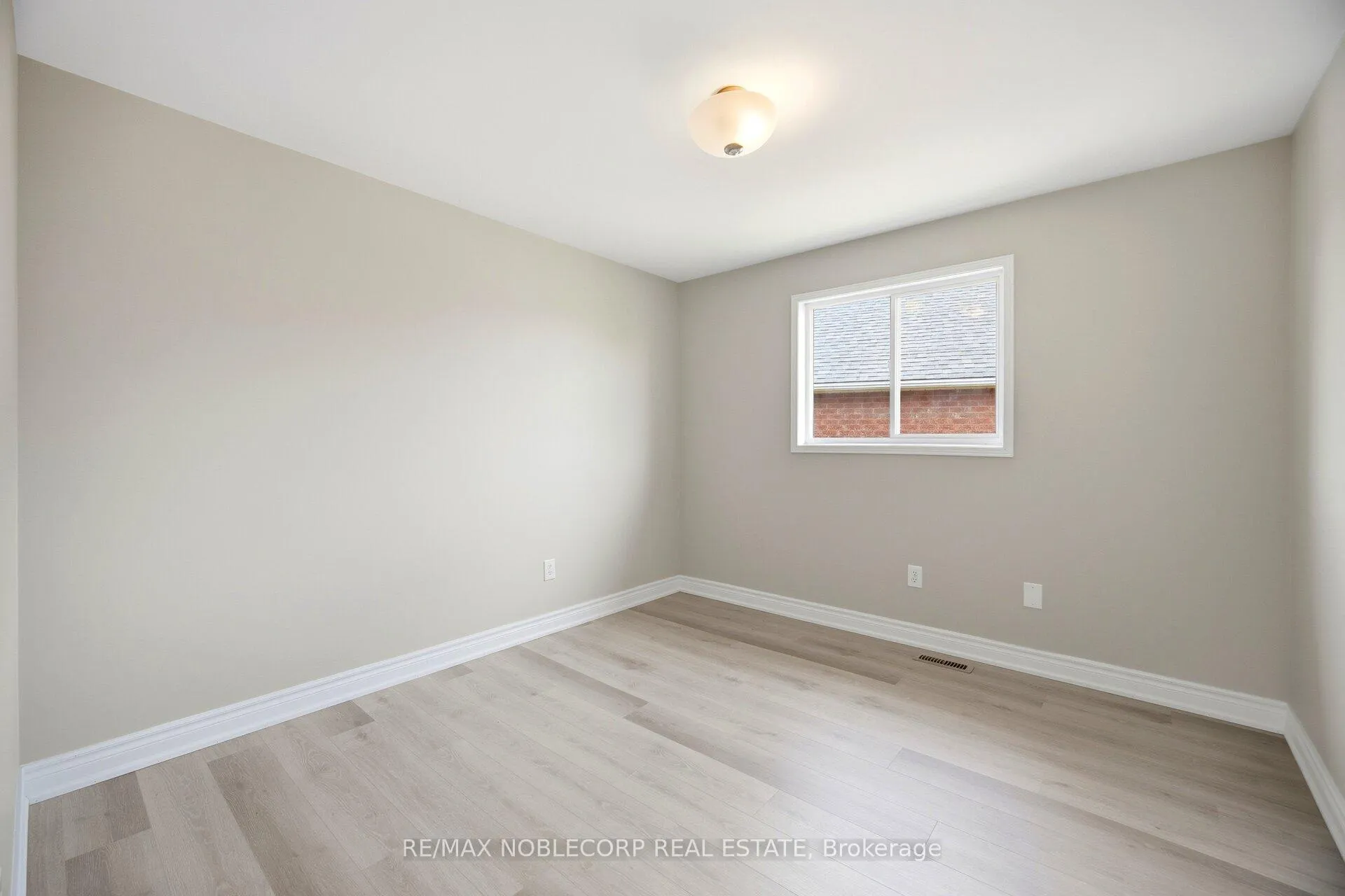 Photo 33 of Unit Upper, 22 Gold Hill Road, Brampton, Fletcher's Creek Village — HOMEH