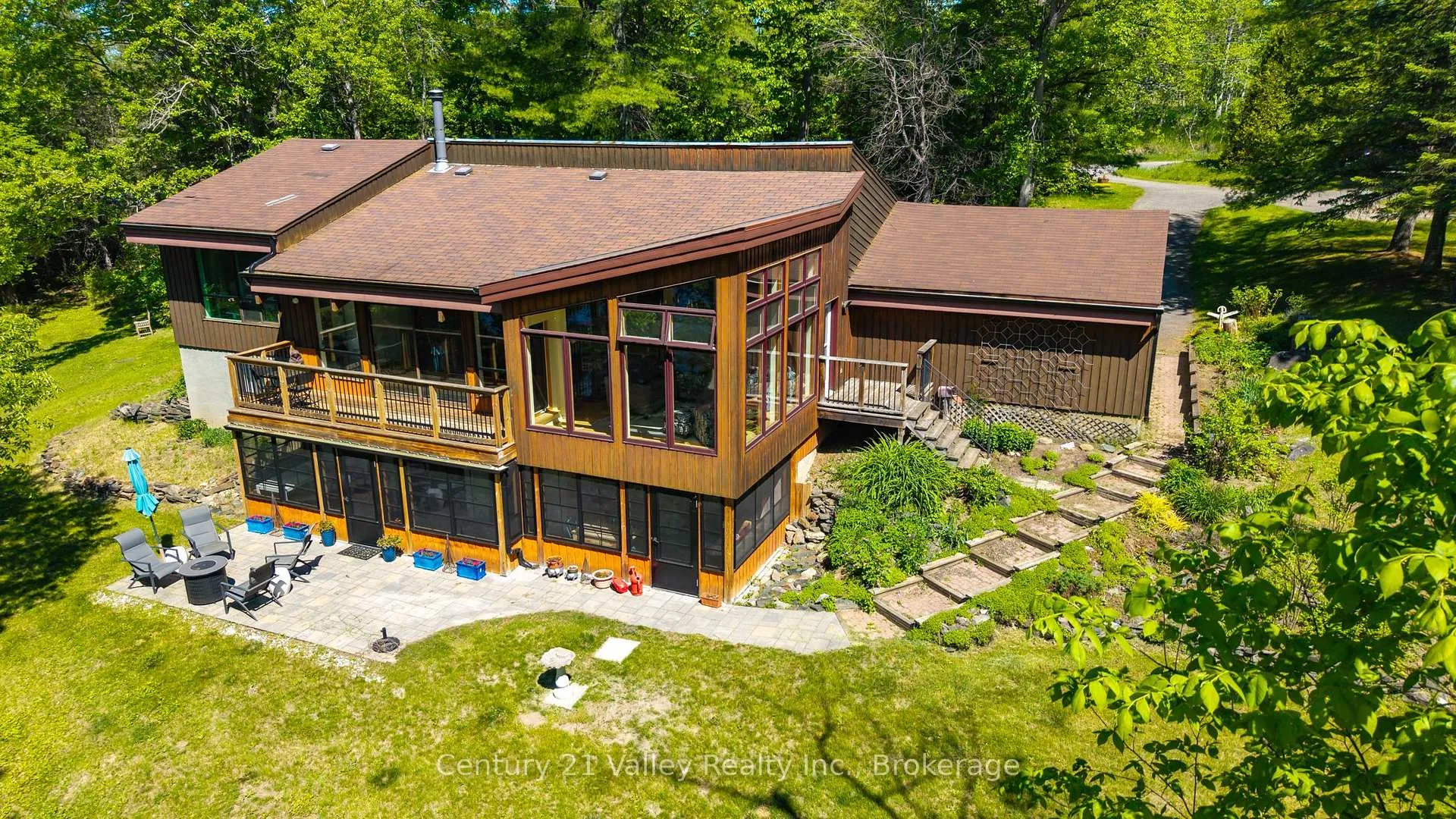 Photo 13 of 3233 Calabogie Road, Greater Madawaska — HOMEH