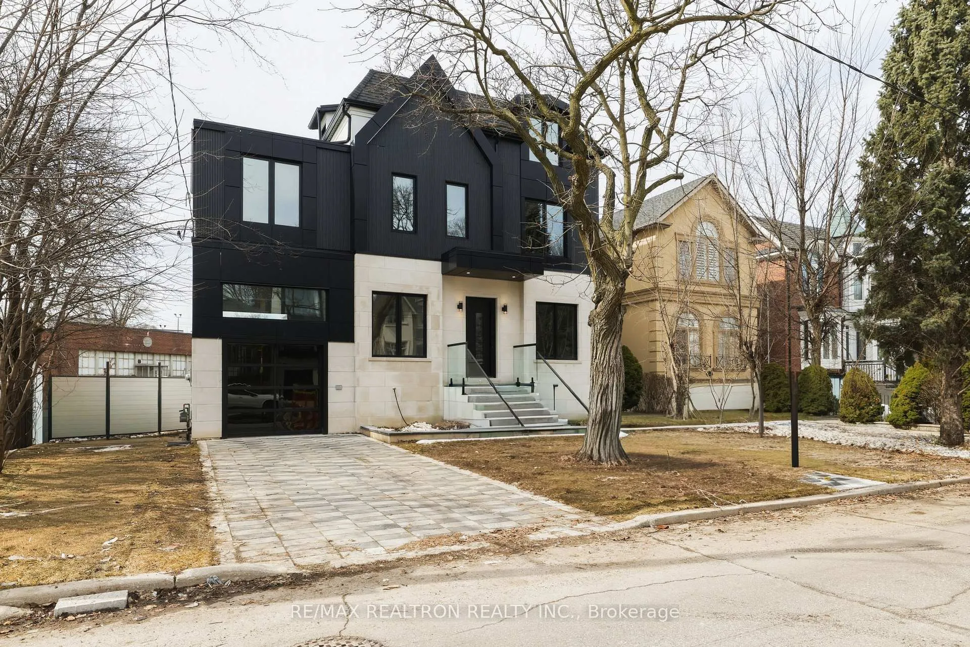 Photo 1 of 1002 Spadina Road, Toronto, Forest Hill North — HOMEH