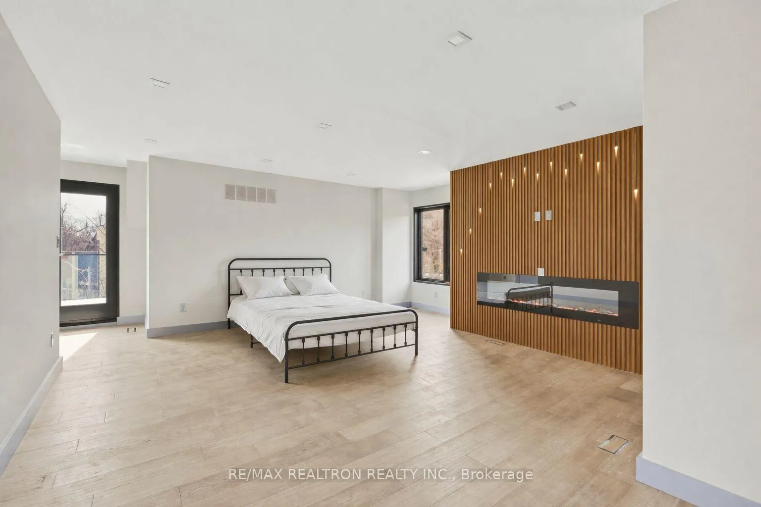 Photo 33 of 1002 Spadina Road, Toronto, Forest Hill North — HOMEH