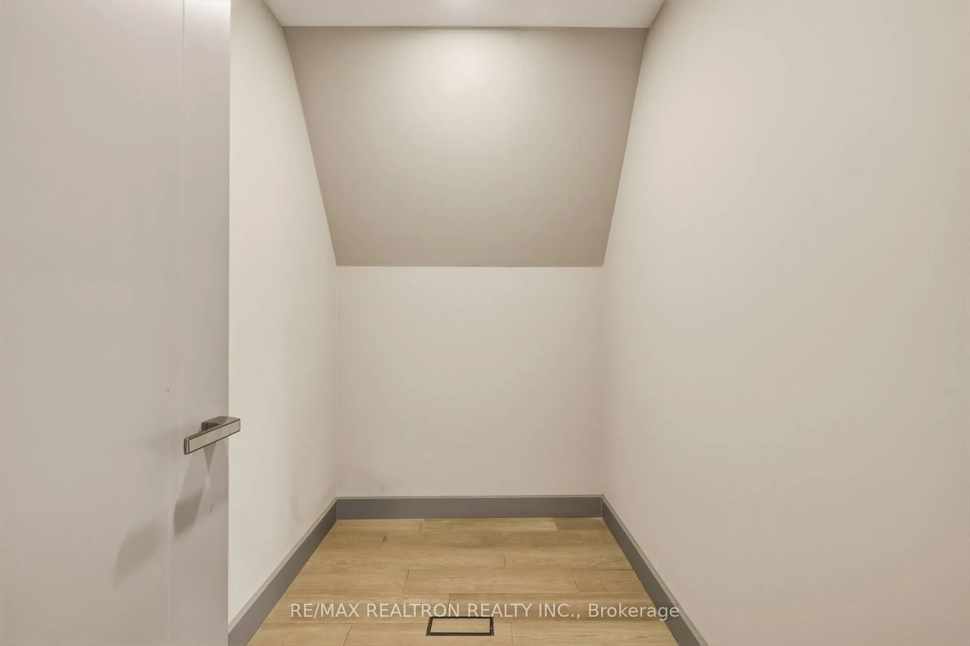 Photo 40 of 1002 Spadina Road, Toronto, Forest Hill North — HOMEH