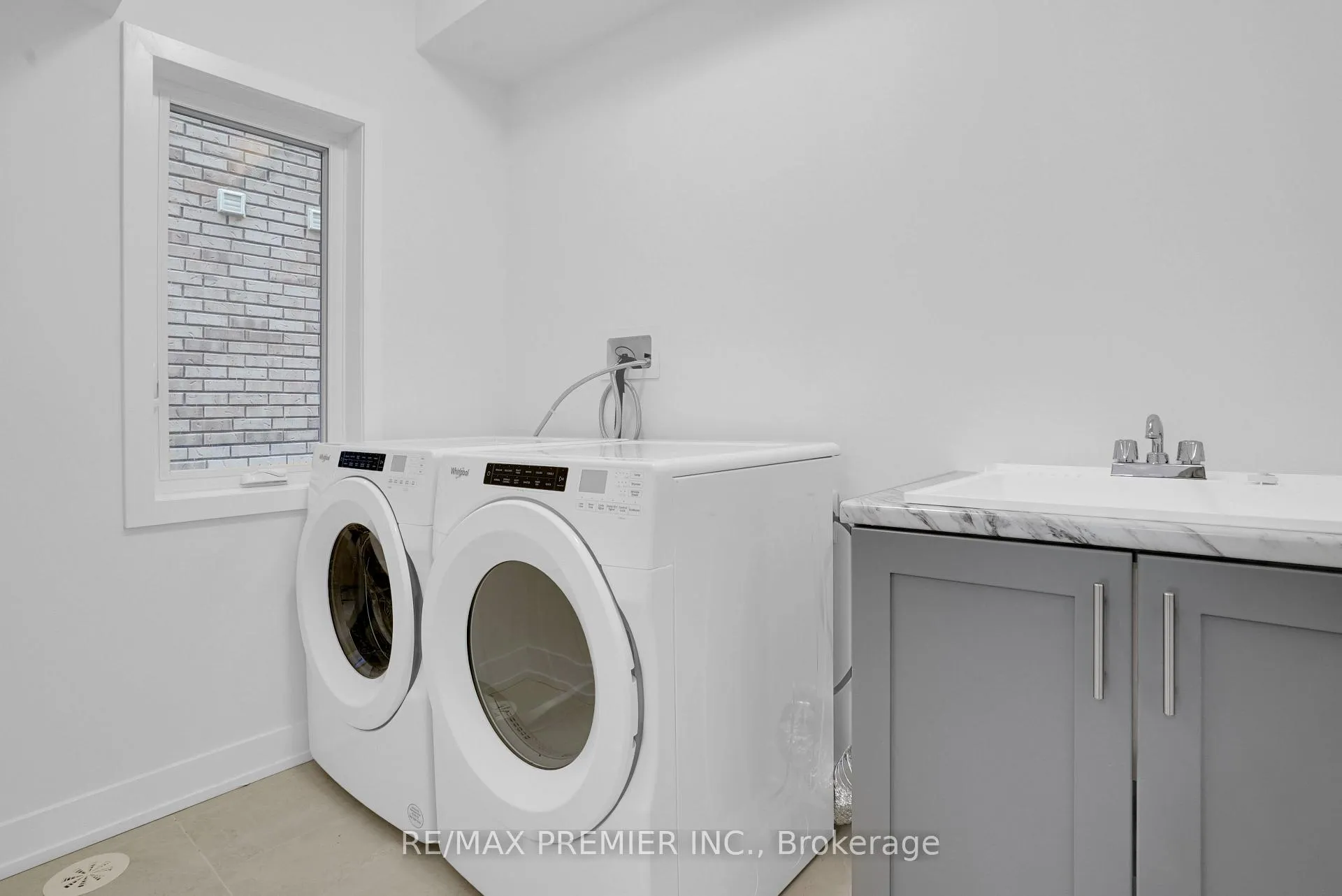 Photo 7 of 23 Gilbert Wright Avenue, Markham, Angus Glen — HOMEH