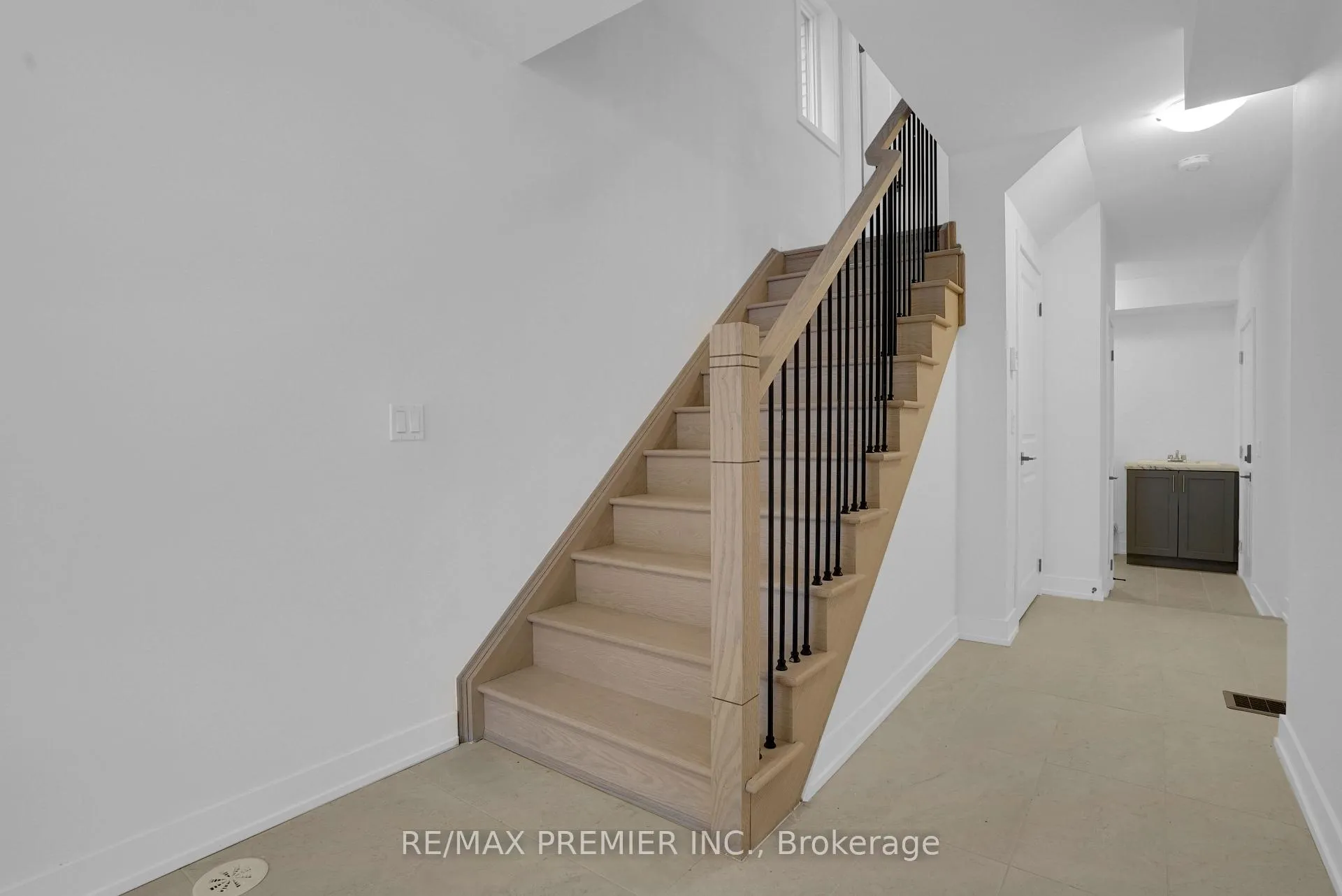 Photo 9 of 23 Gilbert Wright Avenue, Markham, Angus Glen — HOMEH