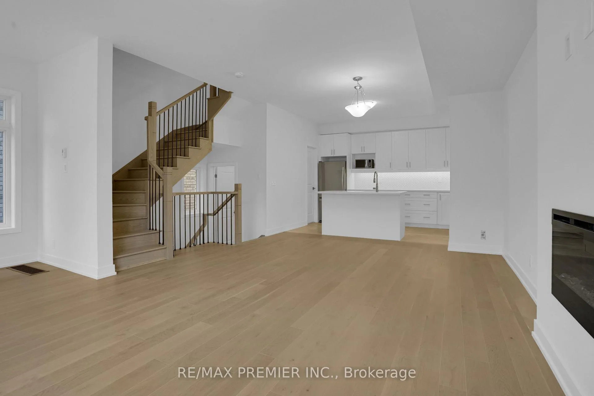 Photo 24 of 23 Gilbert Wright Avenue, Markham, Angus Glen — HOMEH
