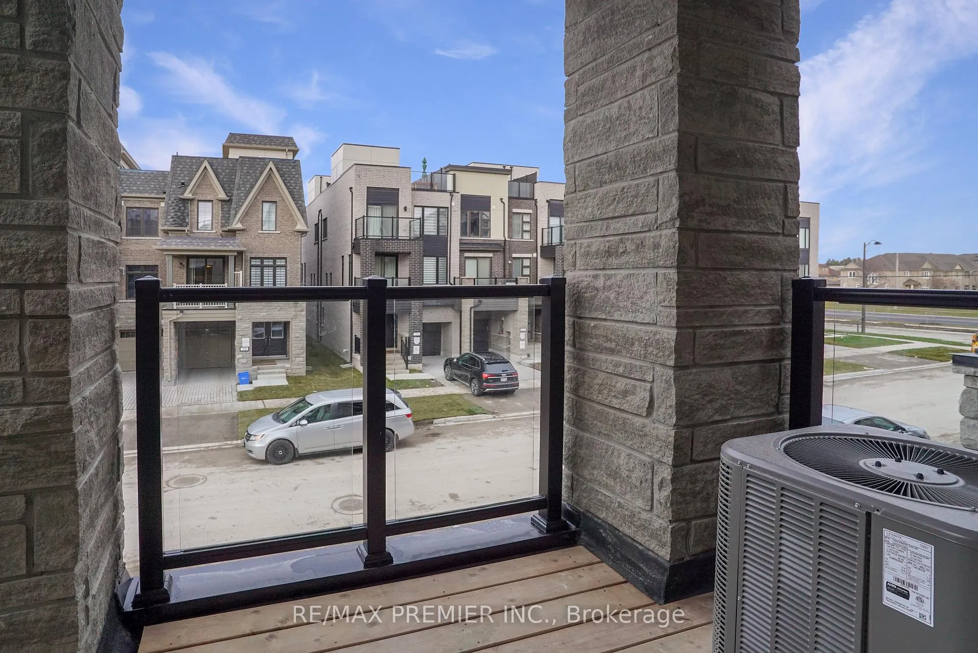 Photo 26 of 23 Gilbert Wright Avenue, Markham, Angus Glen — HOMEH