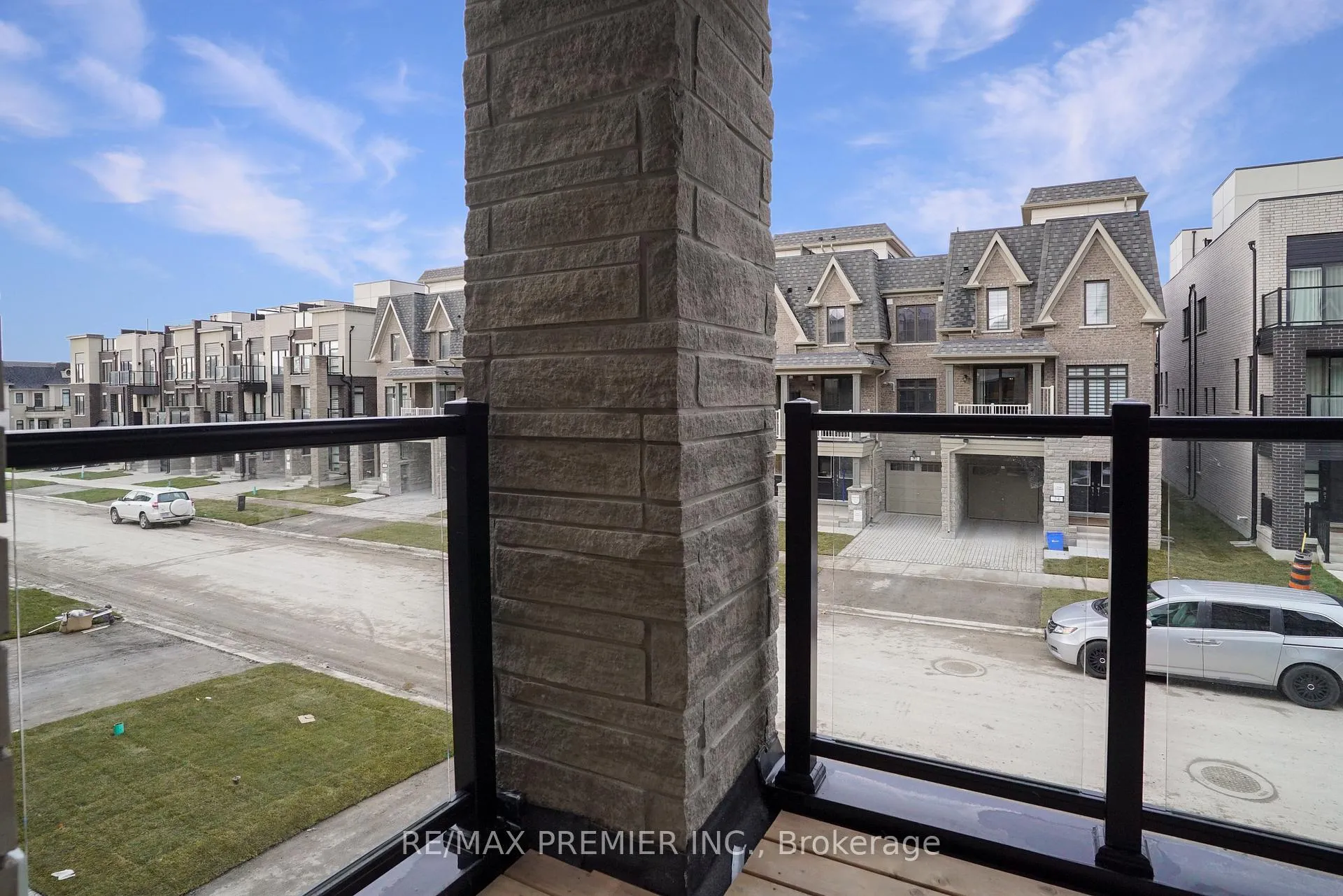 Photo 27 of 23 Gilbert Wright Avenue, Markham, Angus Glen — HOMEH