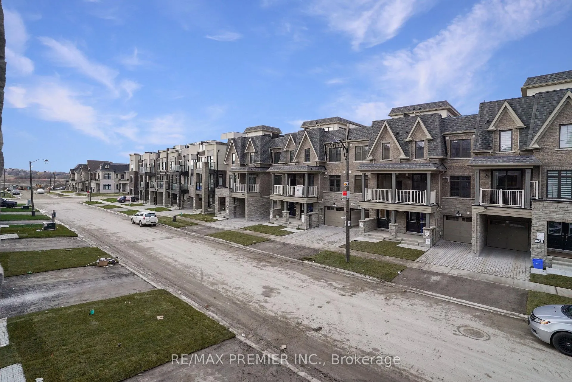 Photo 29 of 23 Gilbert Wright Avenue, Markham, Angus Glen — HOMEH