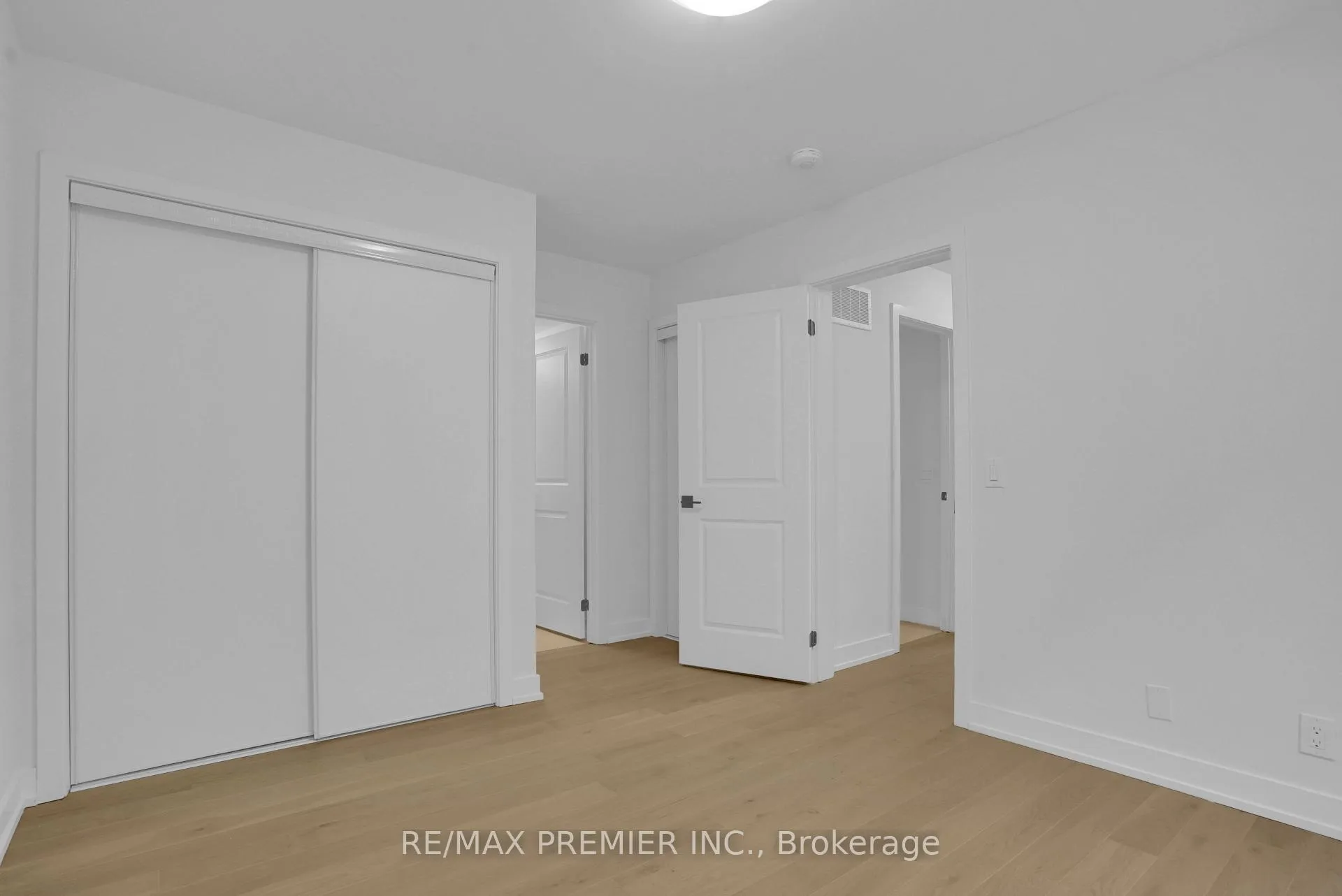 Photo 34 of 23 Gilbert Wright Avenue, Markham, Angus Glen — HOMEH