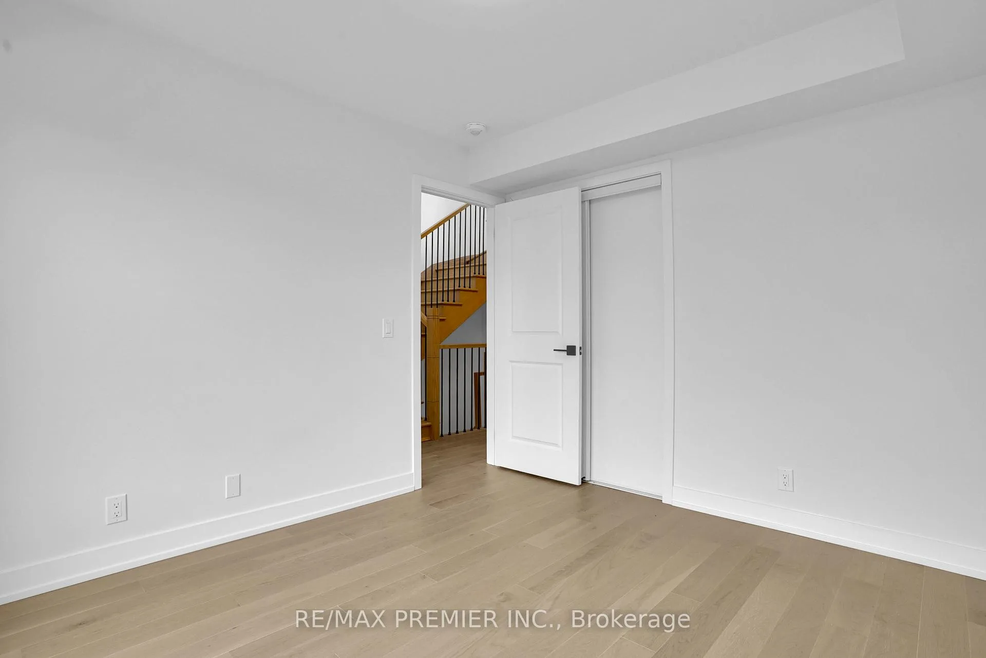 Photo 39 of 23 Gilbert Wright Avenue, Markham, Angus Glen — HOMEH