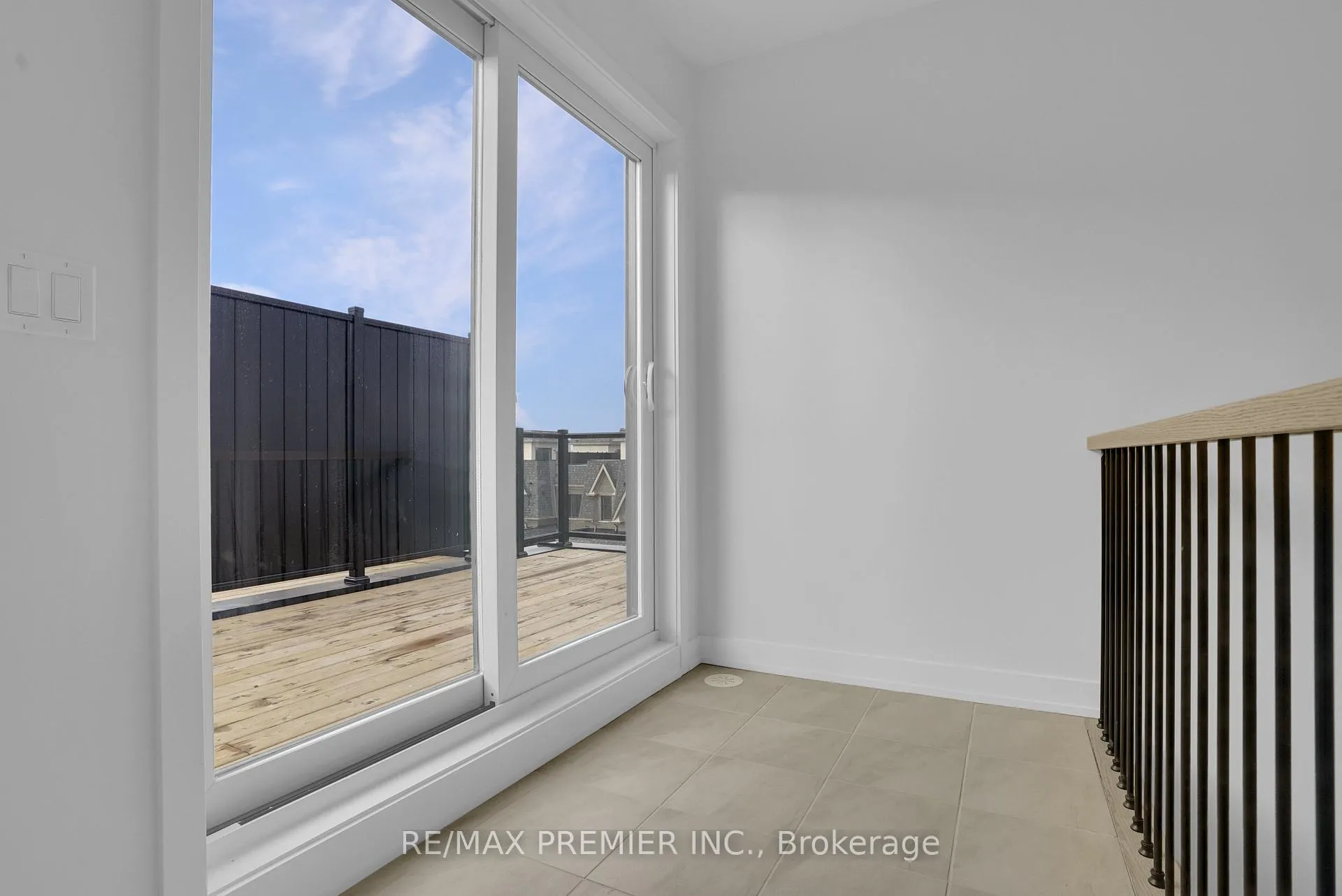 Photo 47 of 23 Gilbert Wright Avenue, Markham, Angus Glen — HOMEH