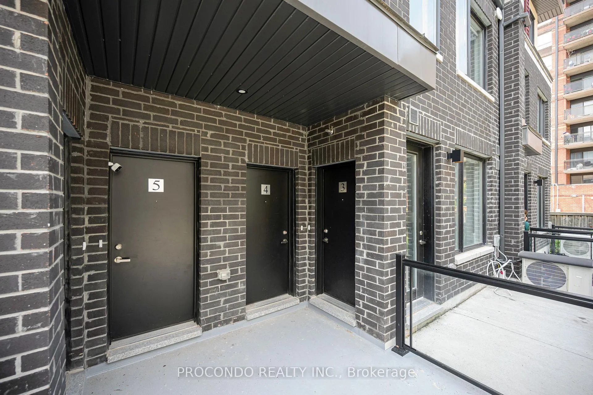 Photo 3 of Unit Unit 3, 3560 Colonial Drive, Mississauga, Erin Mills — HOMEH