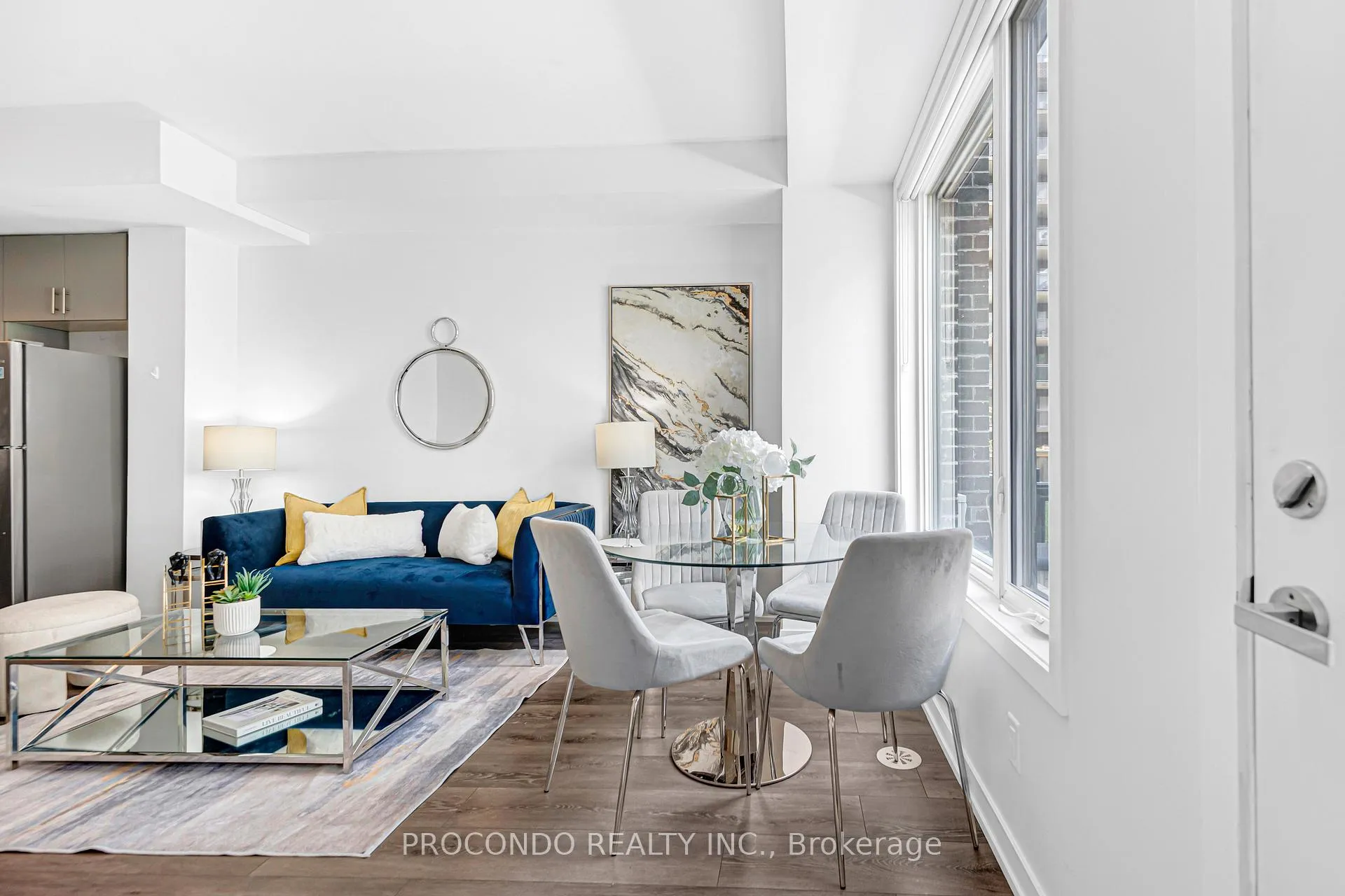Photo 7 of Unit Unit 3, 3560 Colonial Drive, Mississauga, Erin Mills — HOMEH