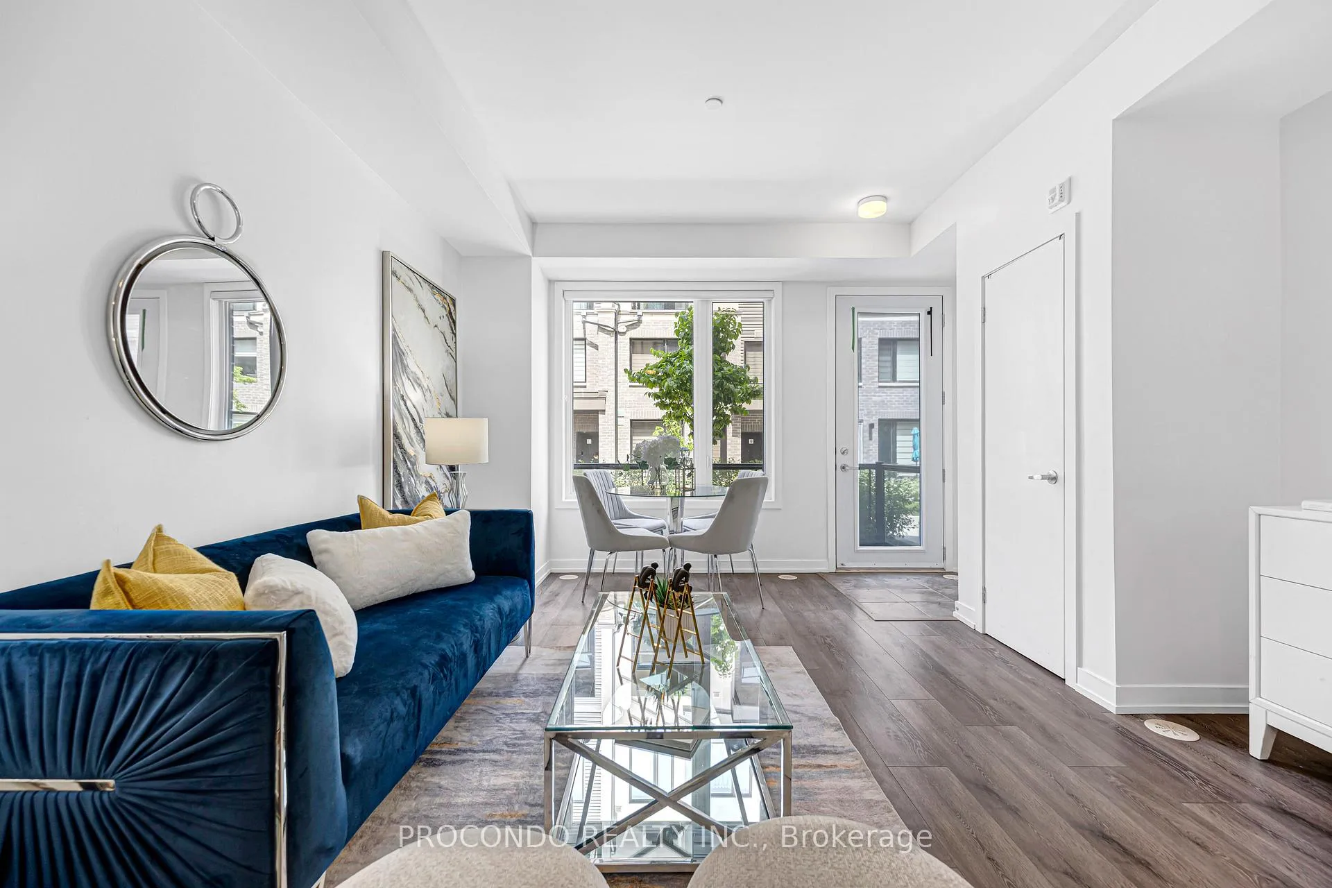 Photo 10 of Unit Unit 3, 3560 Colonial Drive, Mississauga, Erin Mills — HOMEH