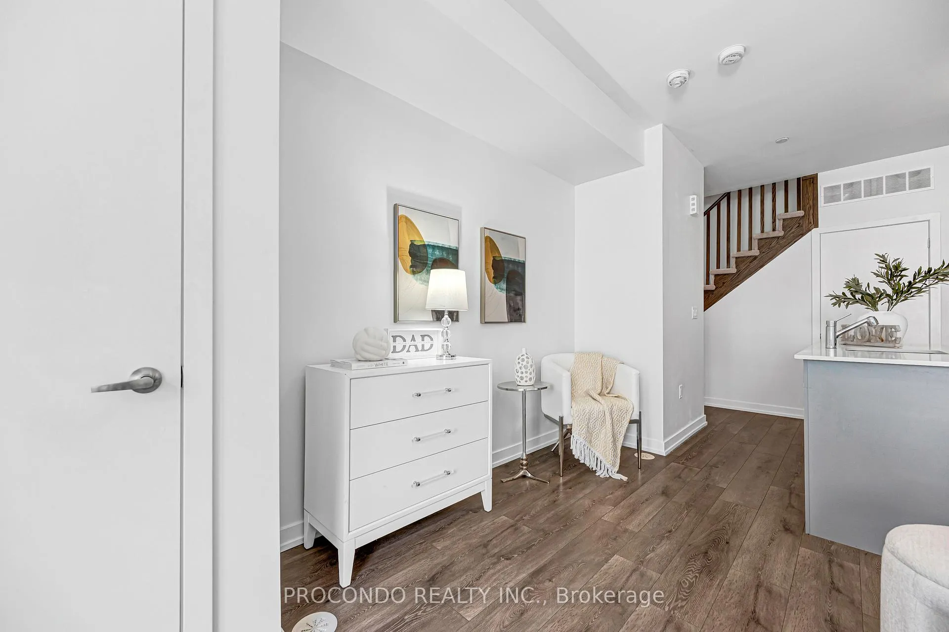 Photo 13 of Unit Unit 3, 3560 Colonial Drive, Mississauga, Erin Mills — HOMEH