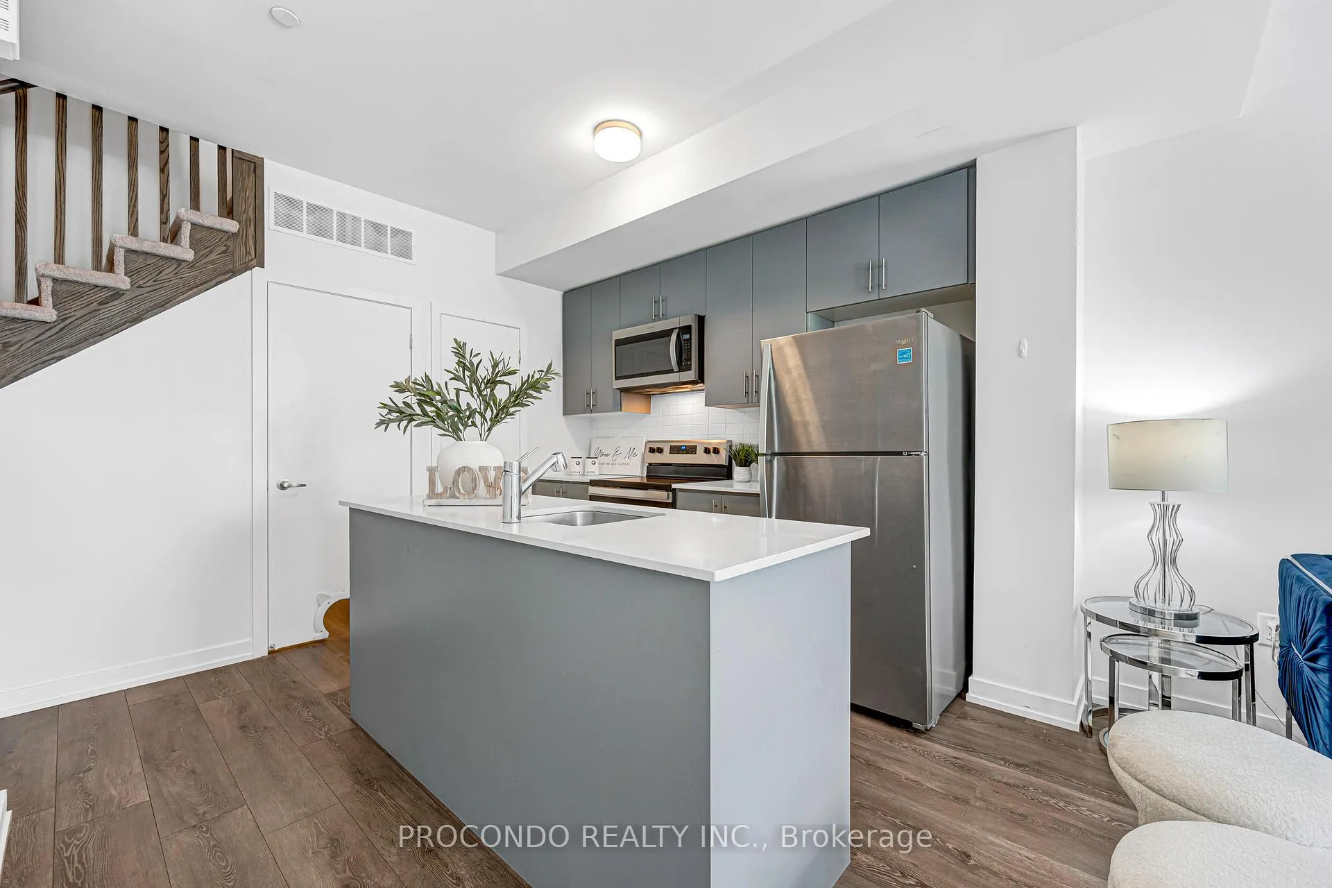 Photo 14 of Unit Unit 3, 3560 Colonial Drive, Mississauga, Erin Mills — HOMEH