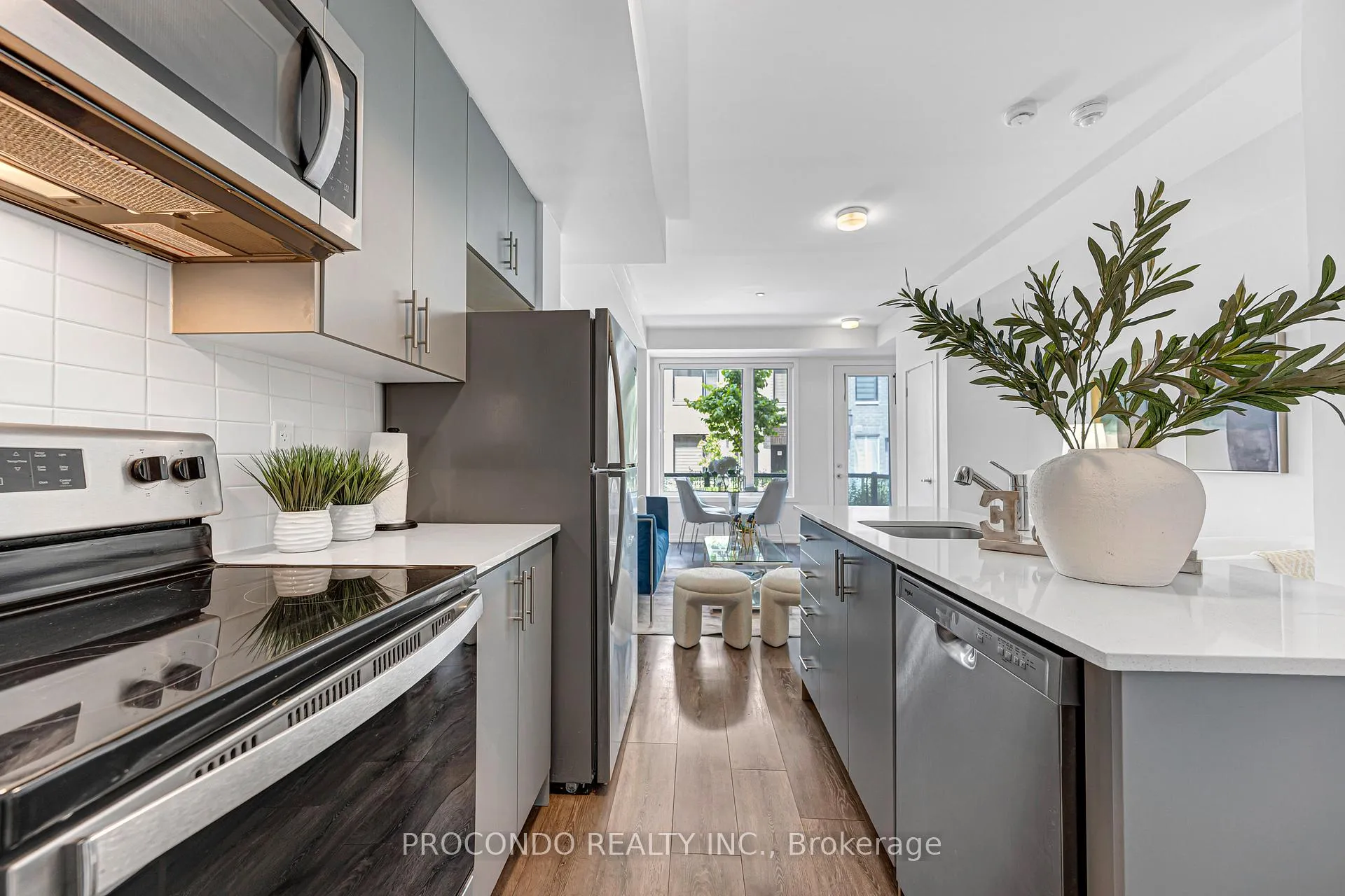 Photo 17 of Unit Unit 3, 3560 Colonial Drive, Mississauga, Erin Mills — HOMEH