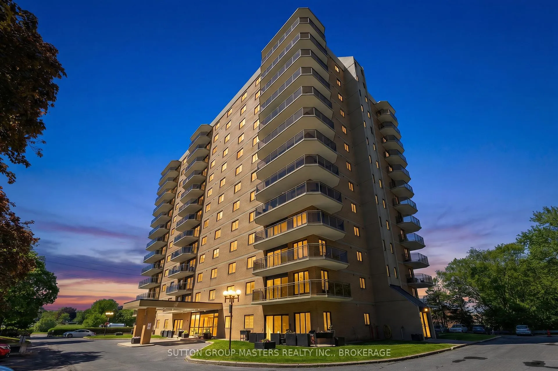 Front of Unit 102, 257 Bath Road
