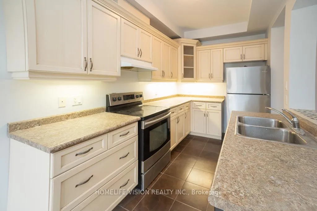 Photo 4 of Unit Upper Level, 98 Highgate Drive, Hamilton, Stoney Creek Mountain — HOMEH