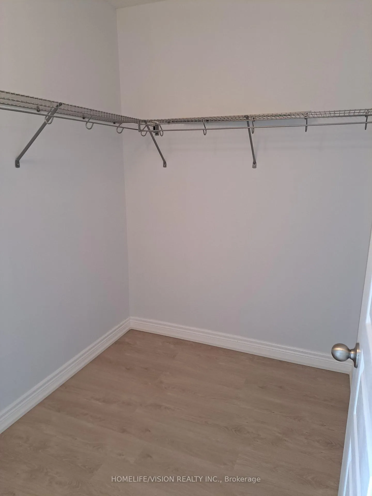 Photo 7 of Unit Upper Level, 98 Highgate Drive, Hamilton, Stoney Creek Mountain — HOMEH