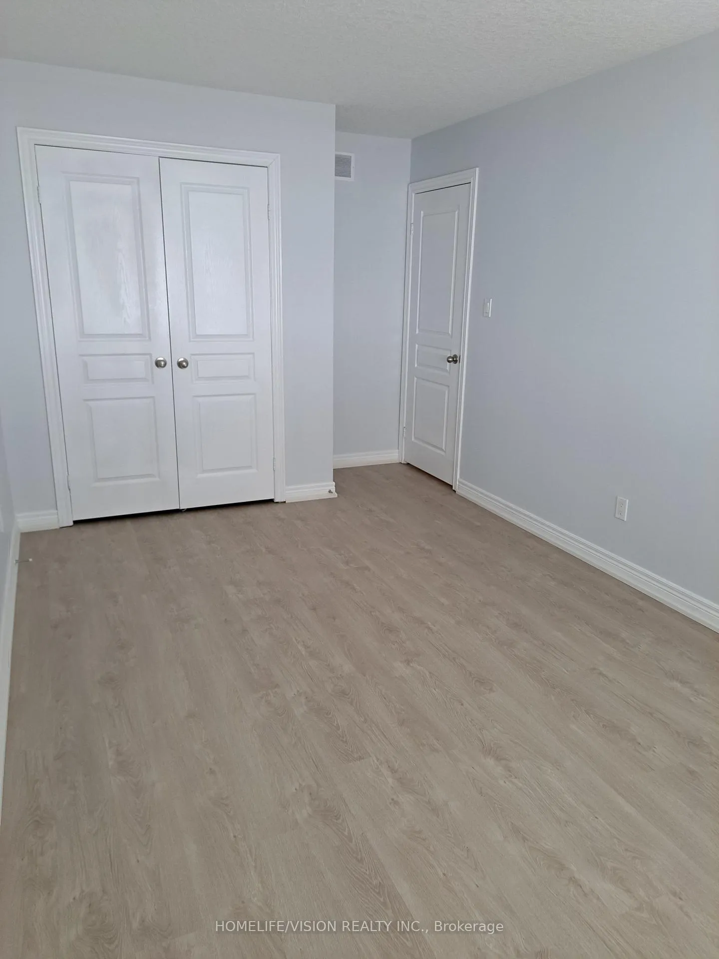 Photo 9 of Unit Upper Level, 98 Highgate Drive, Hamilton, Stoney Creek Mountain — HOMEH