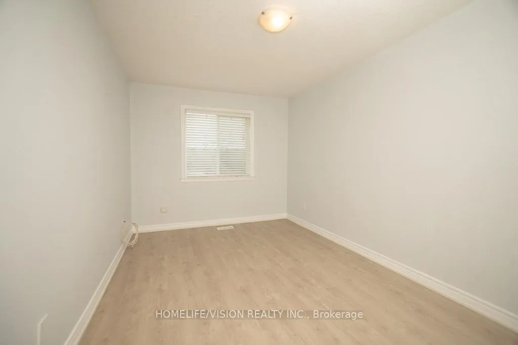 Photo 12 of Unit Upper Level, 98 Highgate Drive, Hamilton, Stoney Creek Mountain — HOMEH