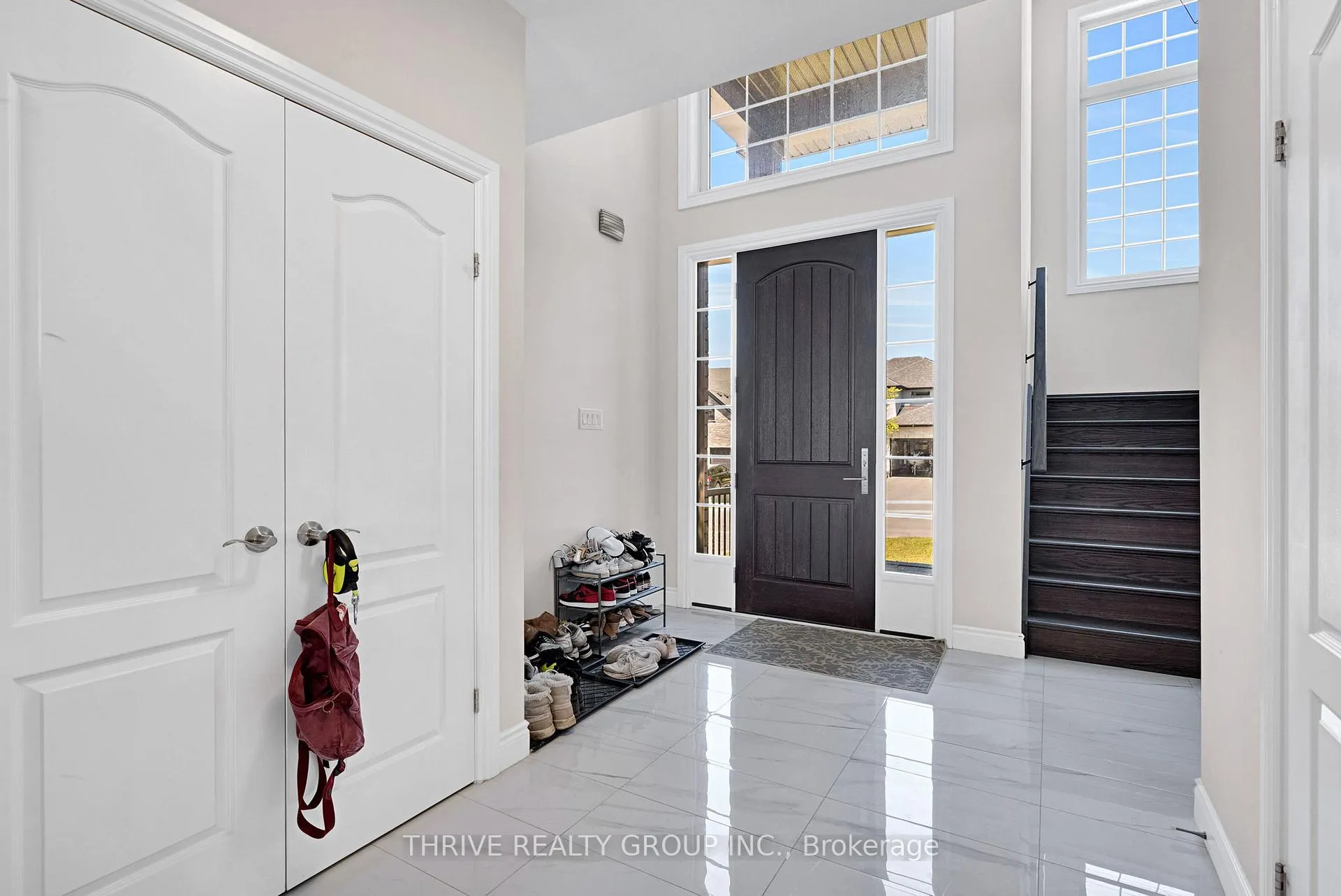 Photo 4 of 1011 Riverbend Road, London, South A — HOMEH