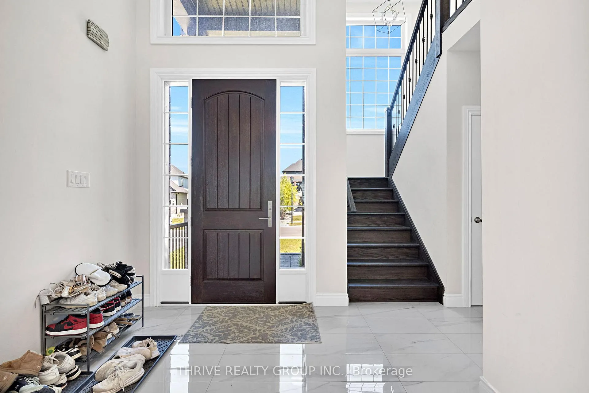 Photo 5 of 1011 Riverbend Road, London, South A — HOMEH