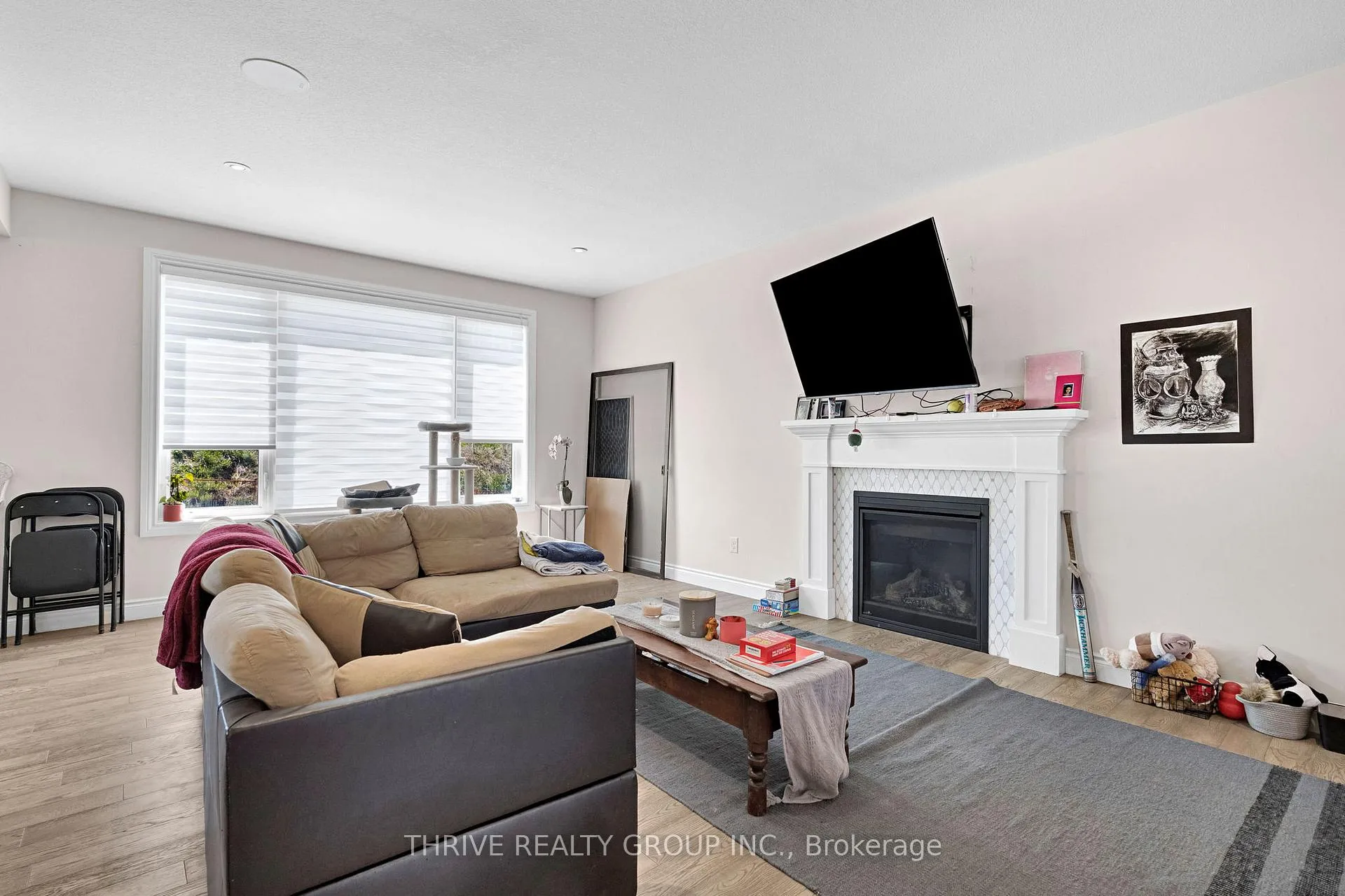 Photo 6 of 1011 Riverbend Road, London, South A — HOMEH