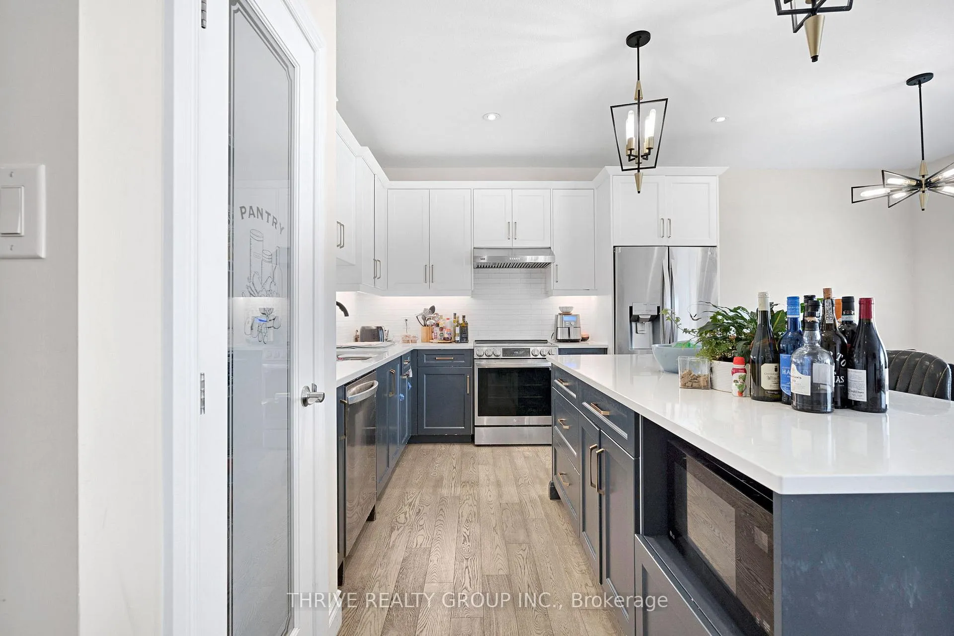 Photo 11 of 1011 Riverbend Road, London, South A — HOMEH
