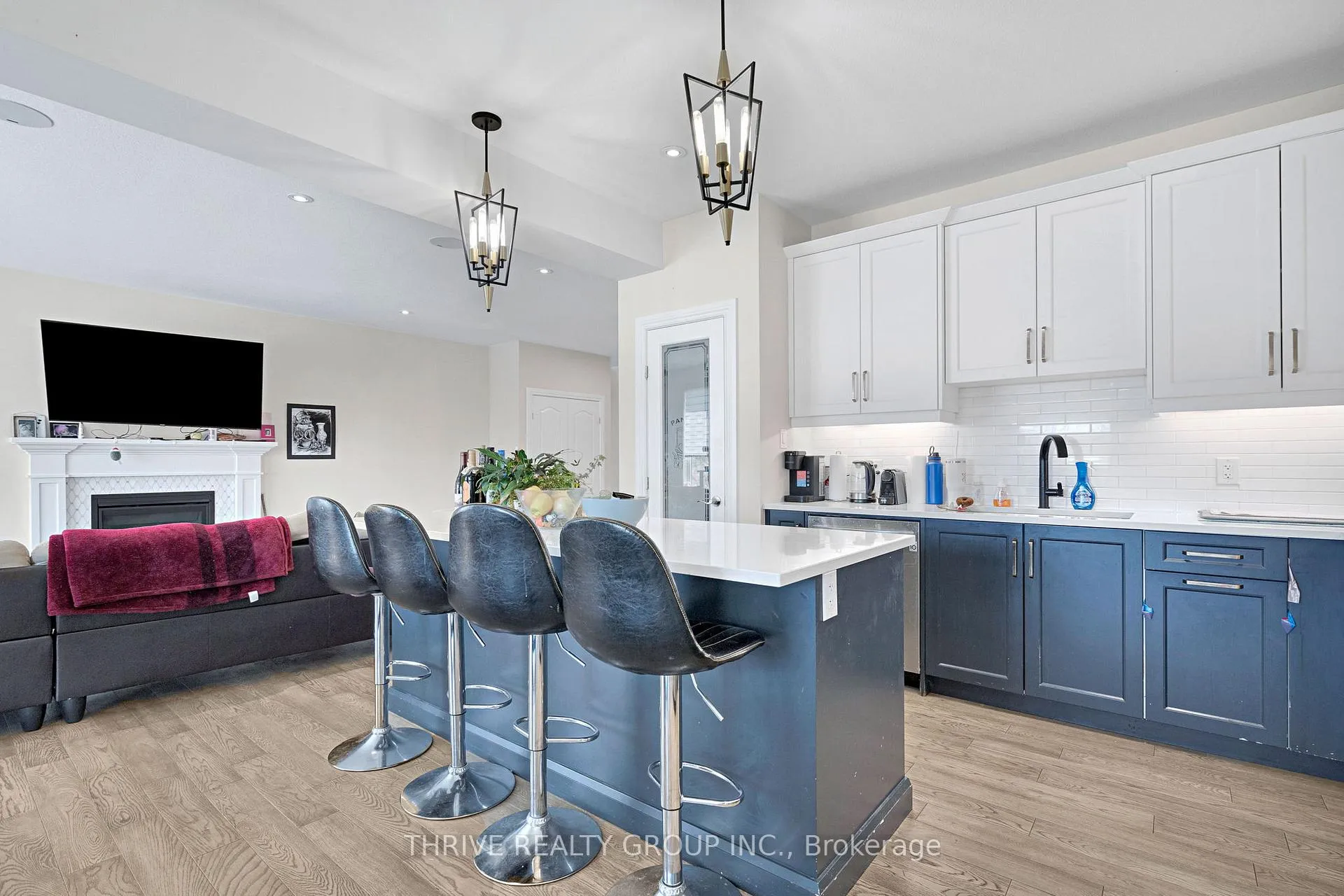 Photo 13 of 1011 Riverbend Road, London, South A — HOMEH