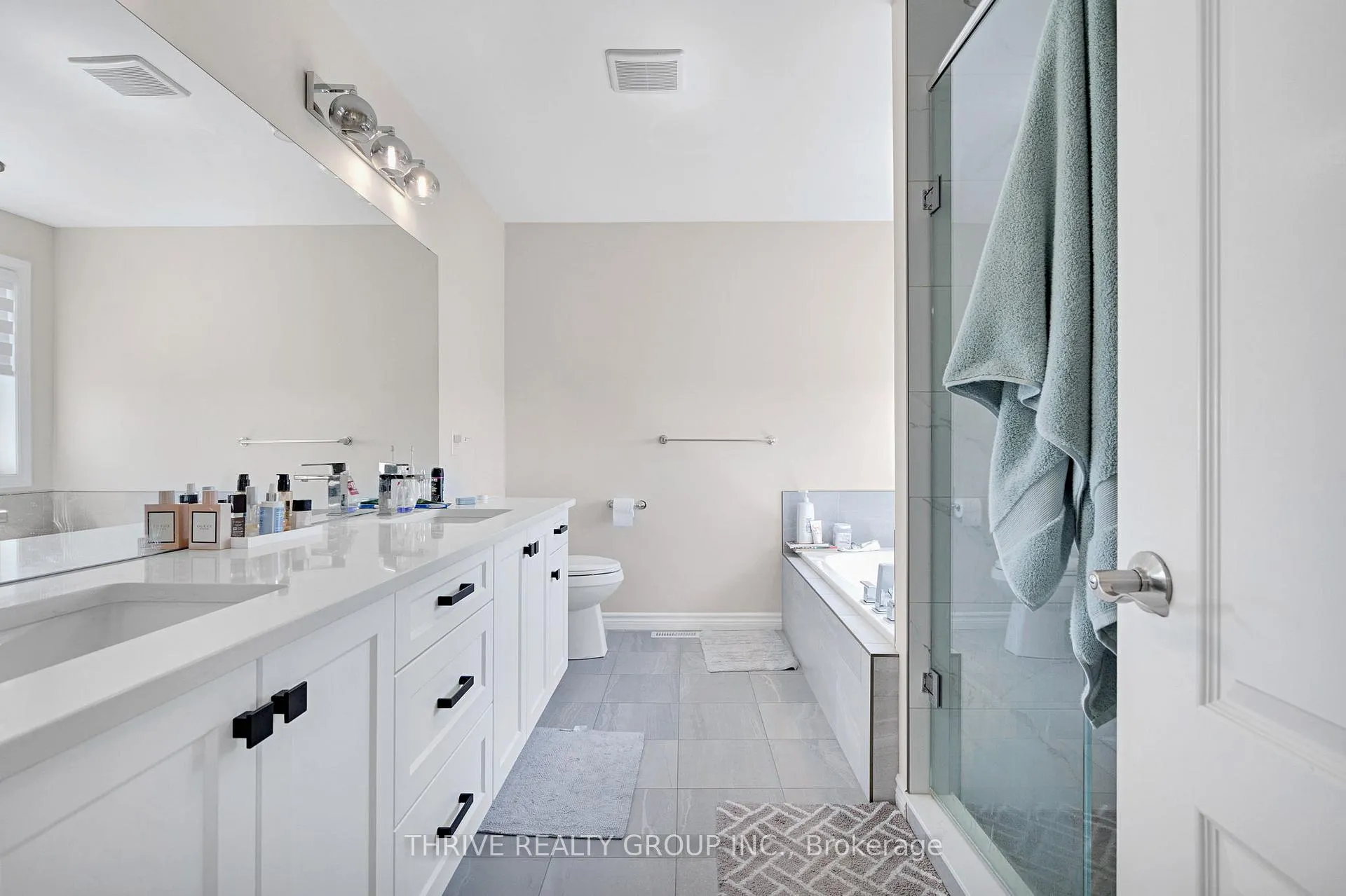 Photo 16 of 1011 Riverbend Road, London, South A — HOMEH