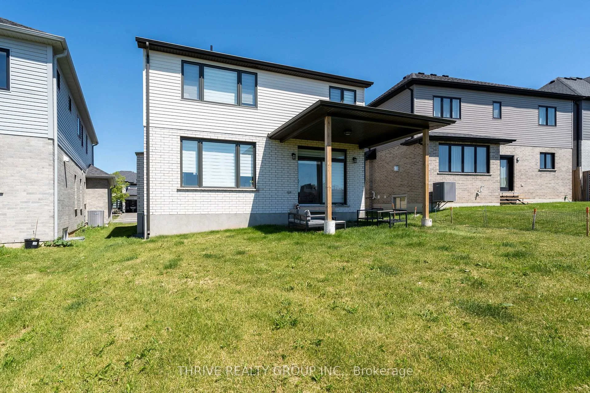 Photo 20 of 1011 Riverbend Road, London, South A — HOMEH