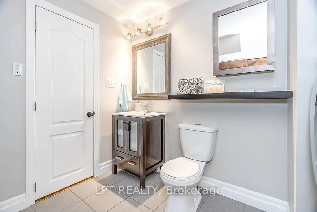 Photo 15 of 35 Clute Crescent, Barrie, Holly — HOMEH