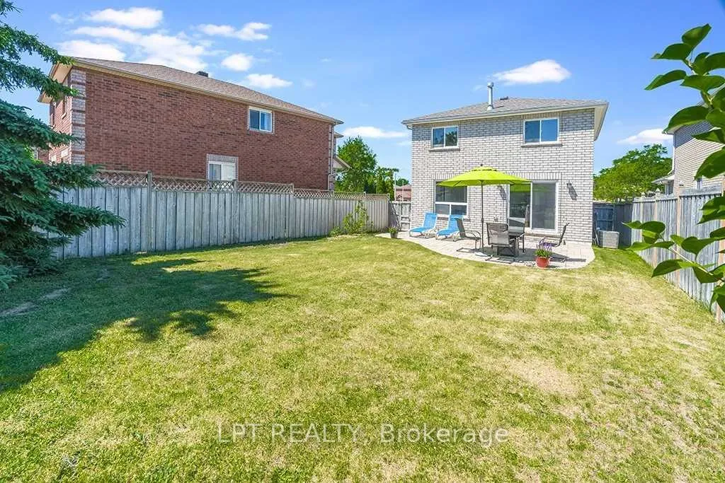 Photo 19 of 35 Clute Crescent, Barrie, Holly — HOMEH