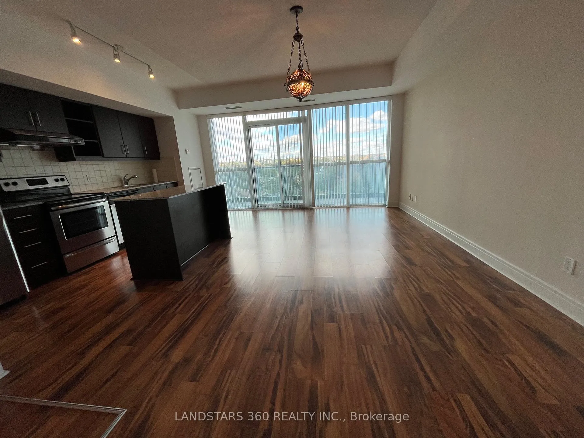 Photo 7 of Unit 1020, 35 Brian Peck Crescent, Toronto, Thorncliffe Park — HOMEH