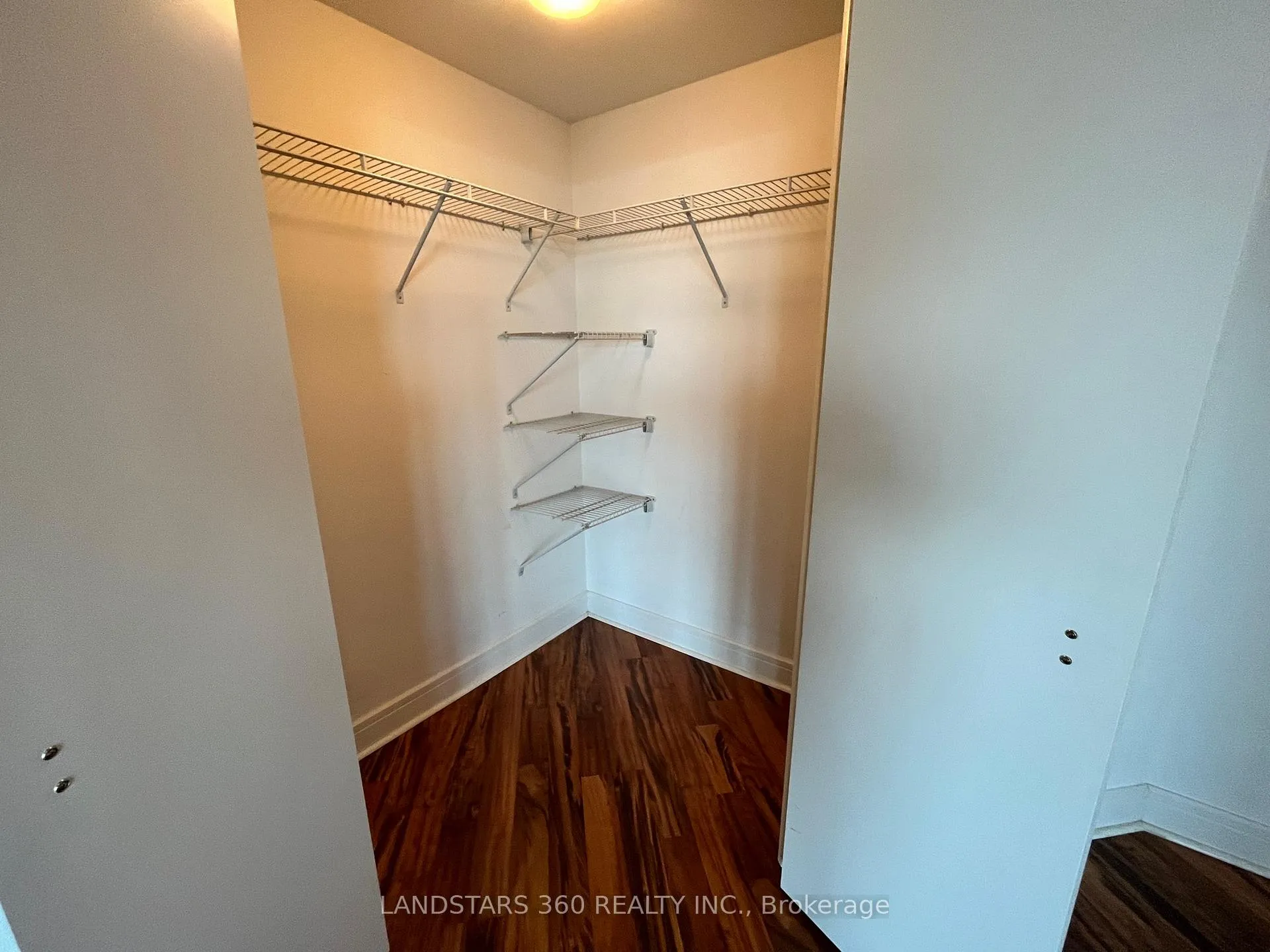 Photo 8 of Unit 1020, 35 Brian Peck Crescent, Toronto, Thorncliffe Park — HOMEH