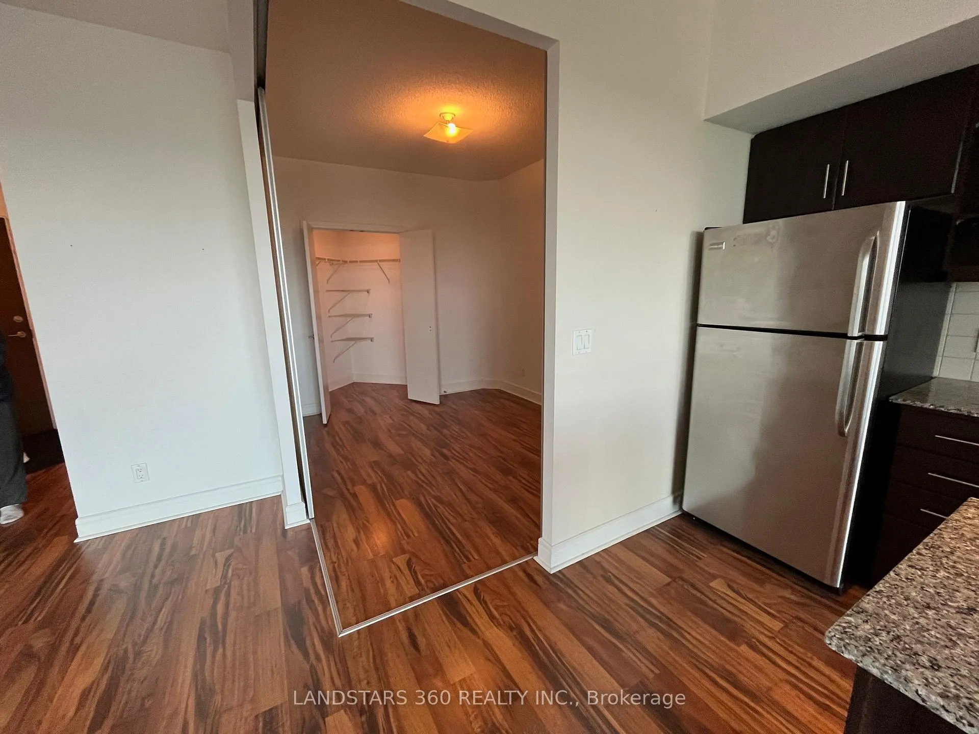 Photo 10 of Unit 1020, 35 Brian Peck Crescent, Toronto, Thorncliffe Park — HOMEH